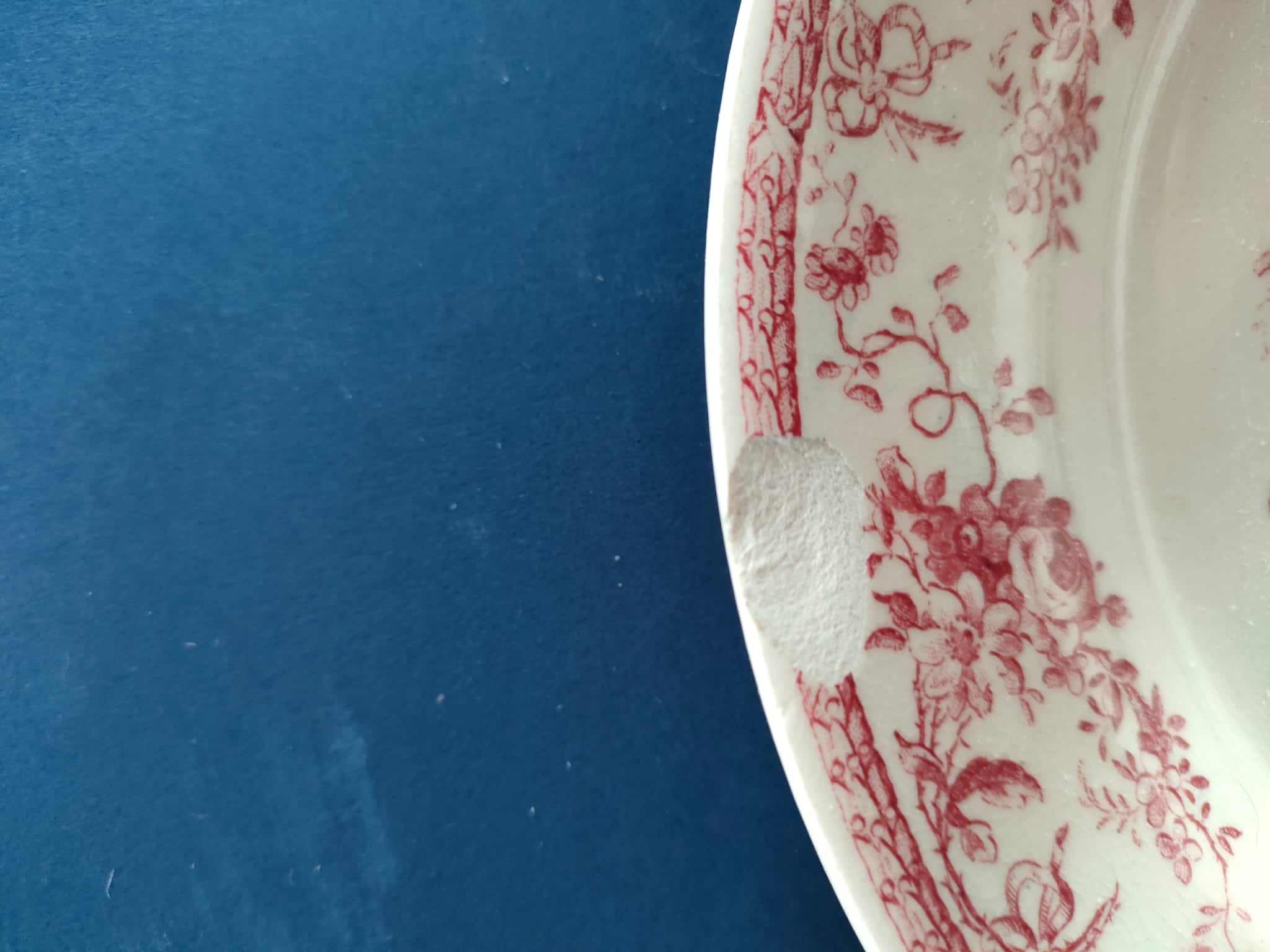 7 dessert plates from the gien earthenware factory