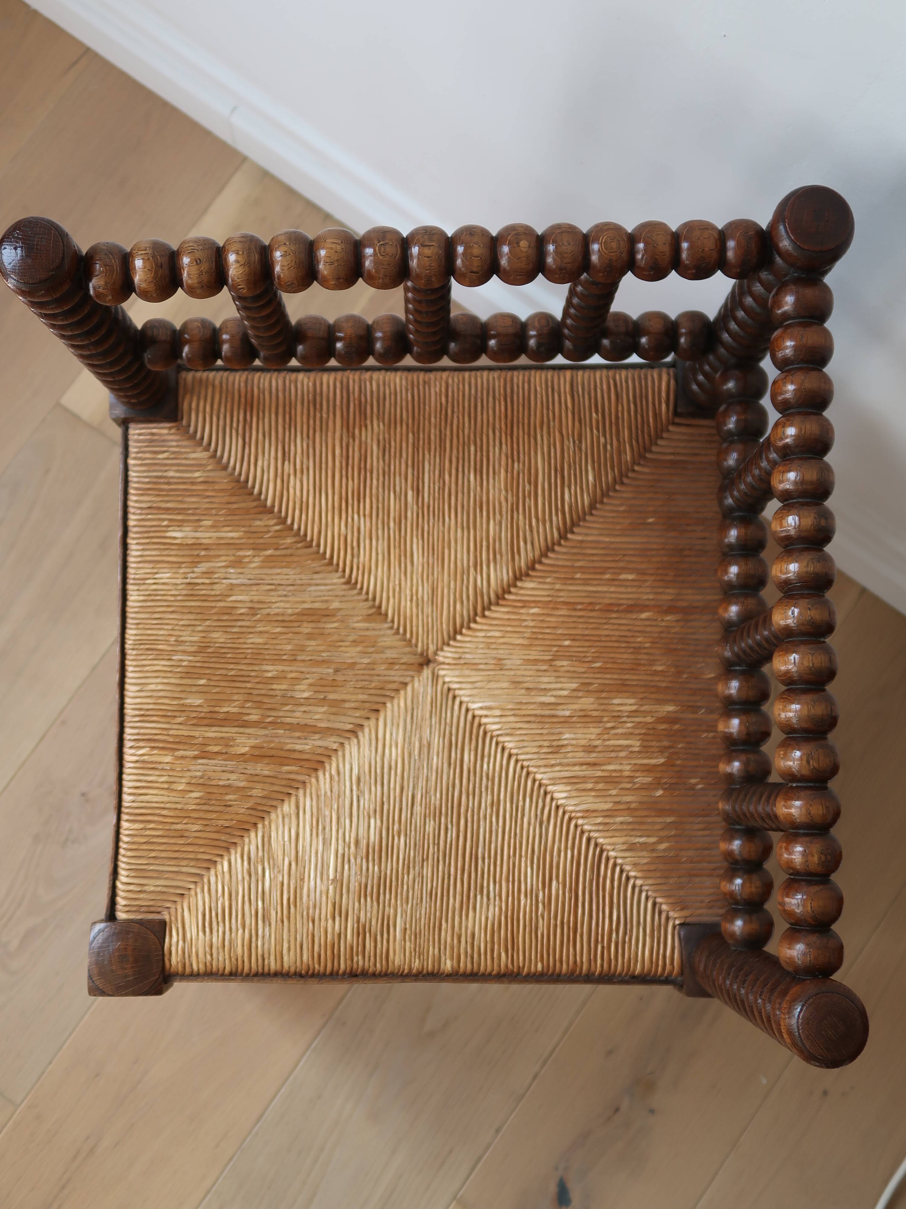 Corner chair in pearl wood