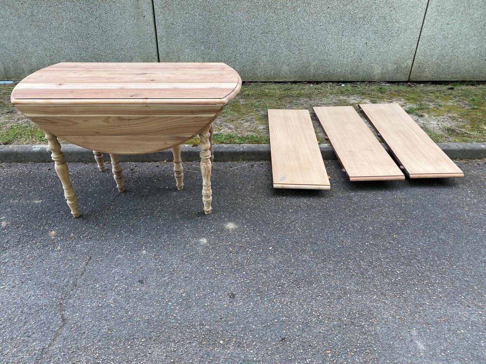 Table ronde extensible Louis Philippe XIXème à volet pliable 6 pieds 230cm