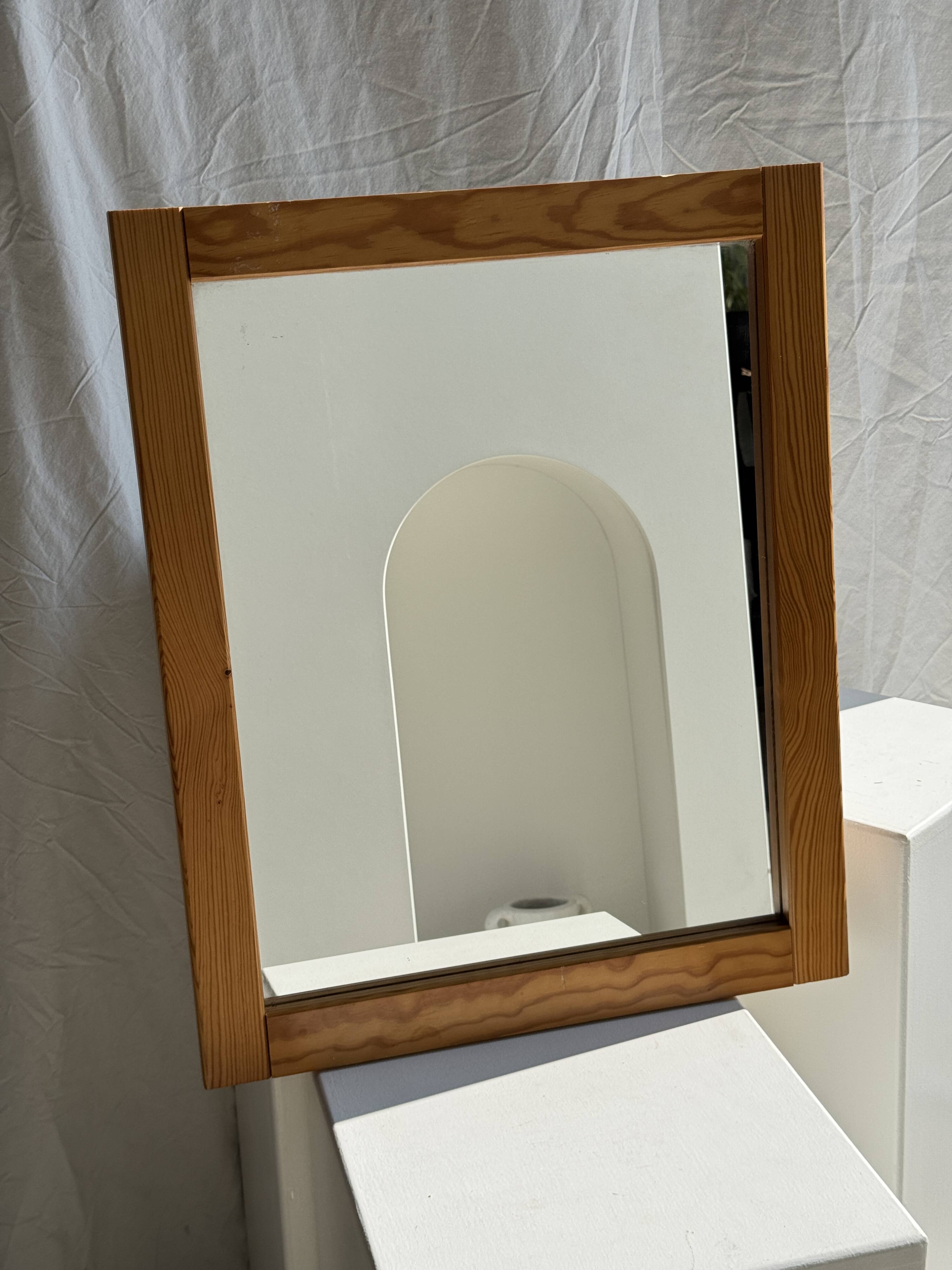 Small rectangular pine mirror 55x45
