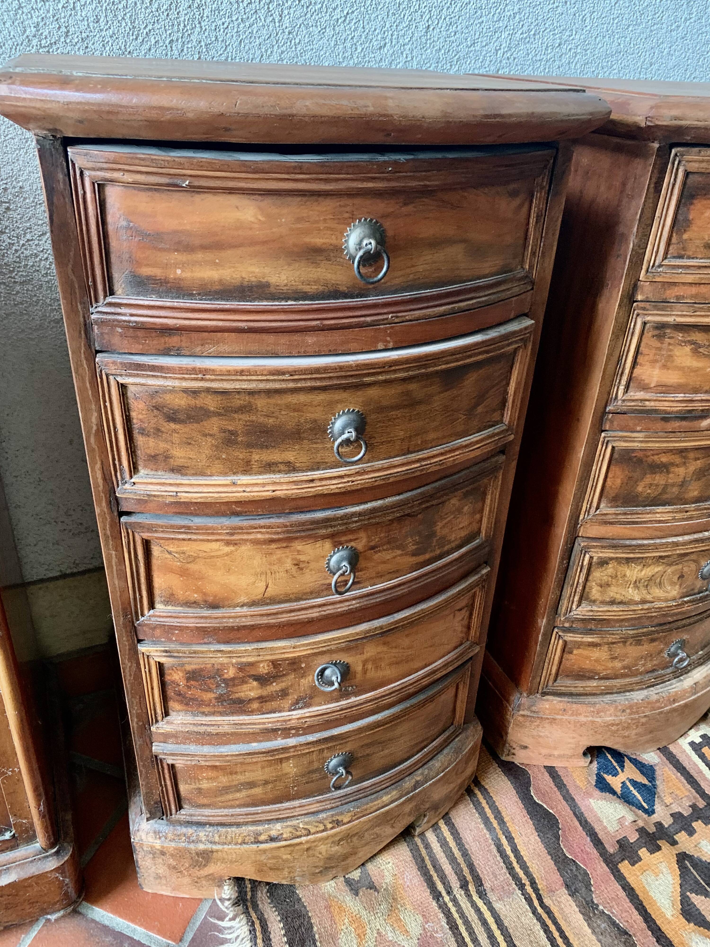 Small weekly chest of drawers