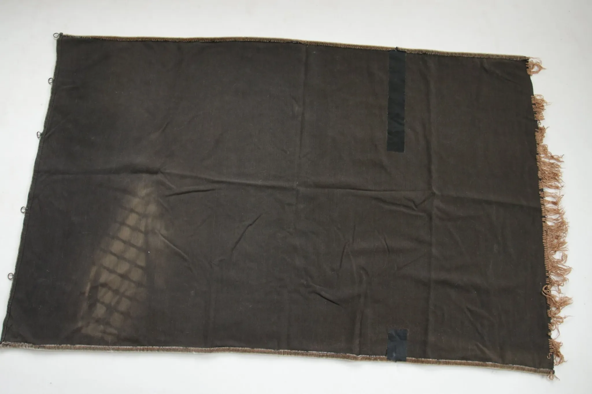 Art deco velour rug with fringes – 1930s, 142 x 91 cm