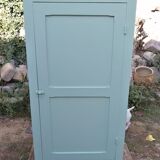 Parisian wardrobe or bonnetière
