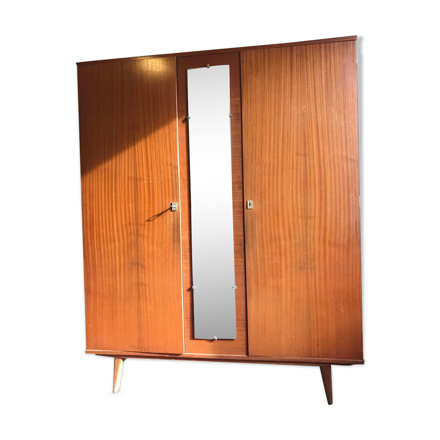 Meuble armoire vintage en bois Selency