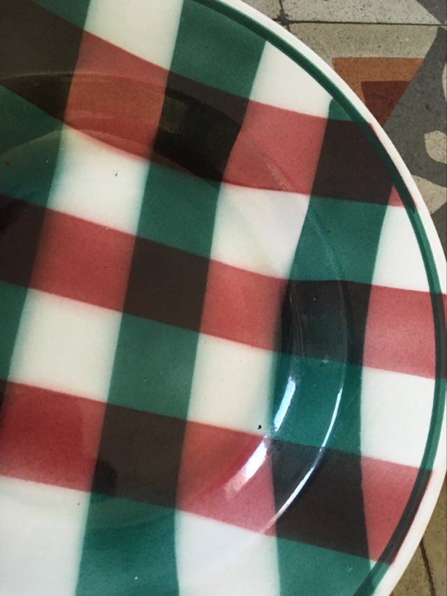 Matching old hollow plates in pink and green.