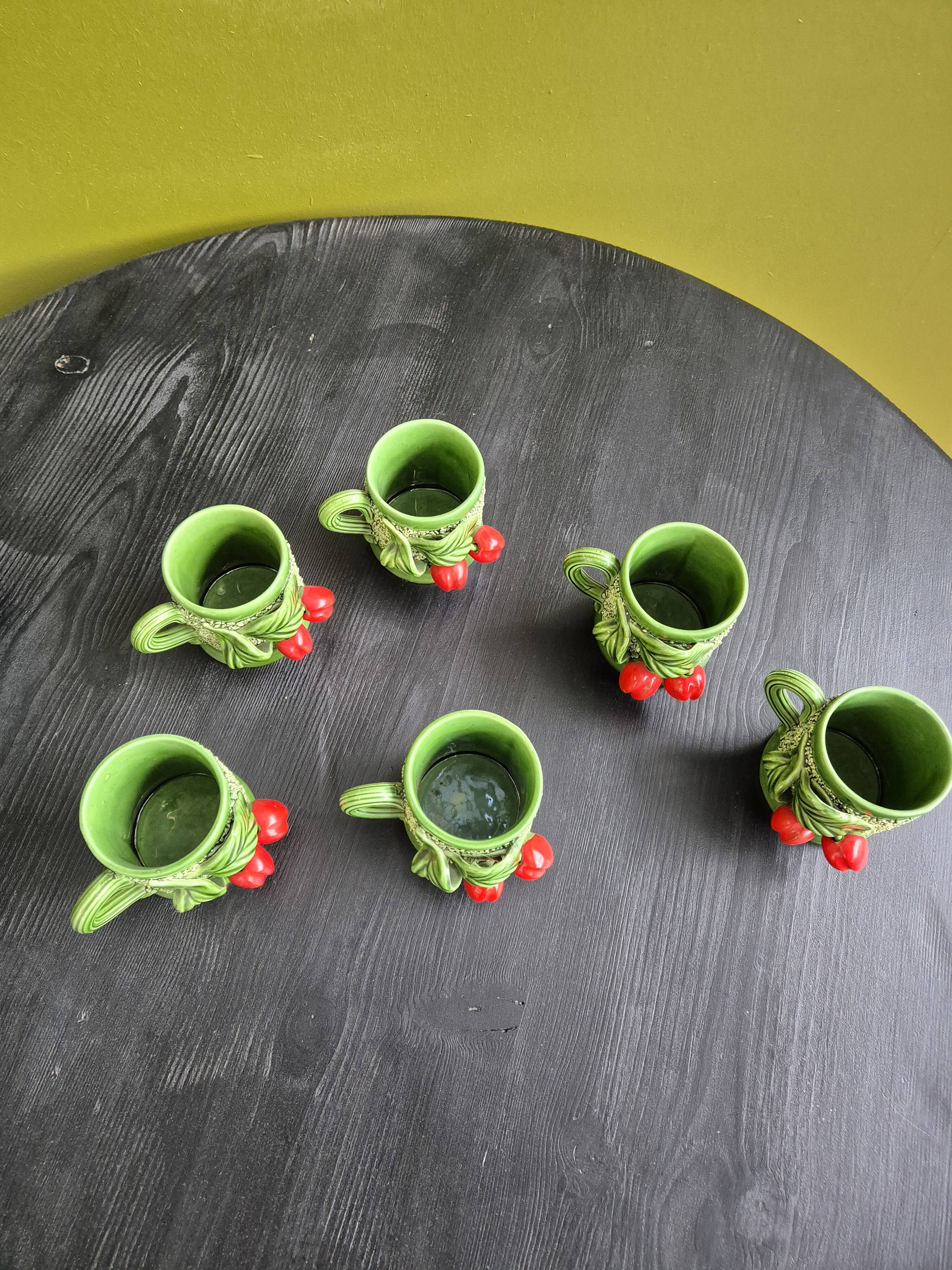 Tea/Coffee service with 6 cups