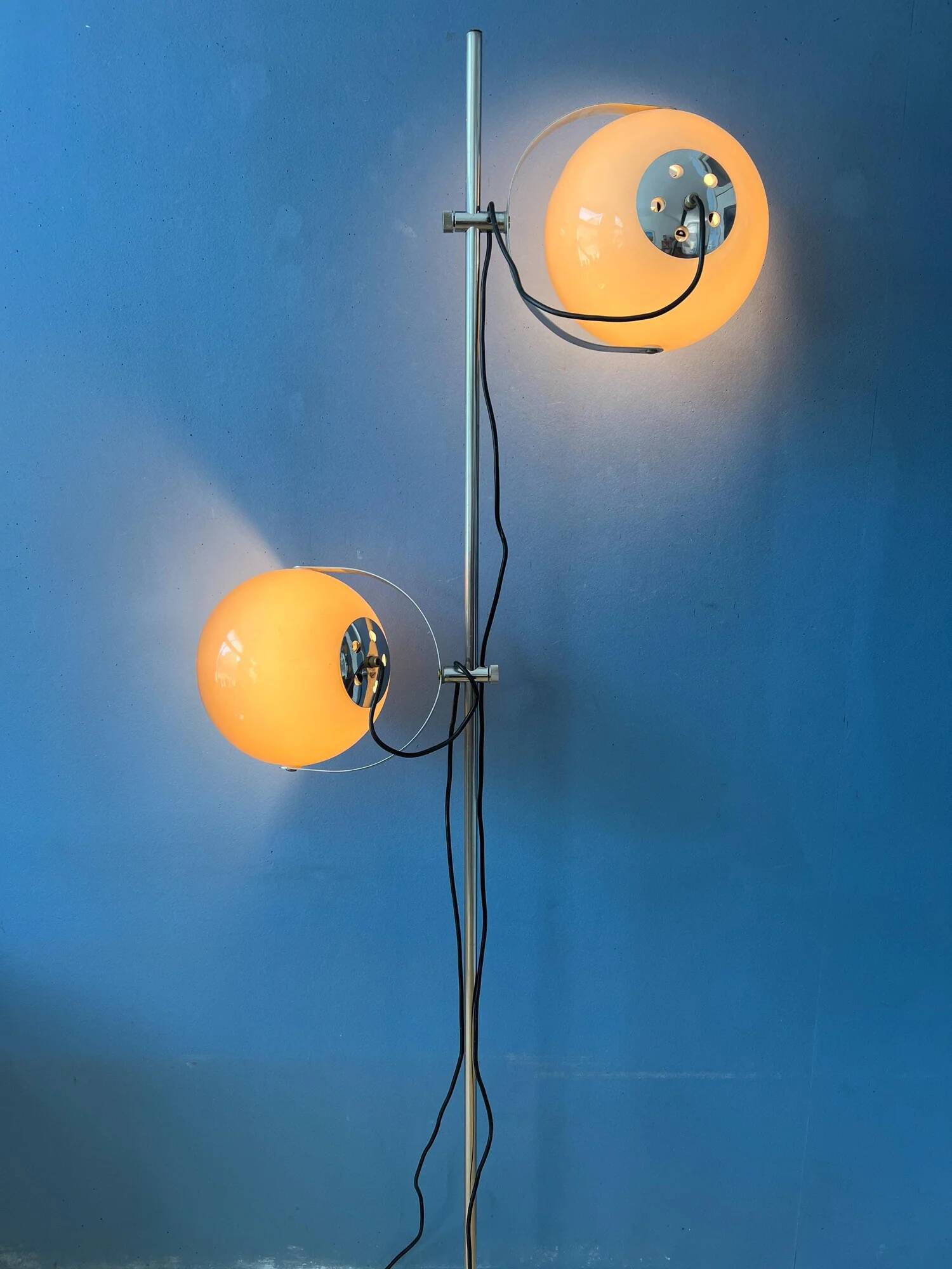 Vintage mid-century Dijkstra space age mushroom floor lamp