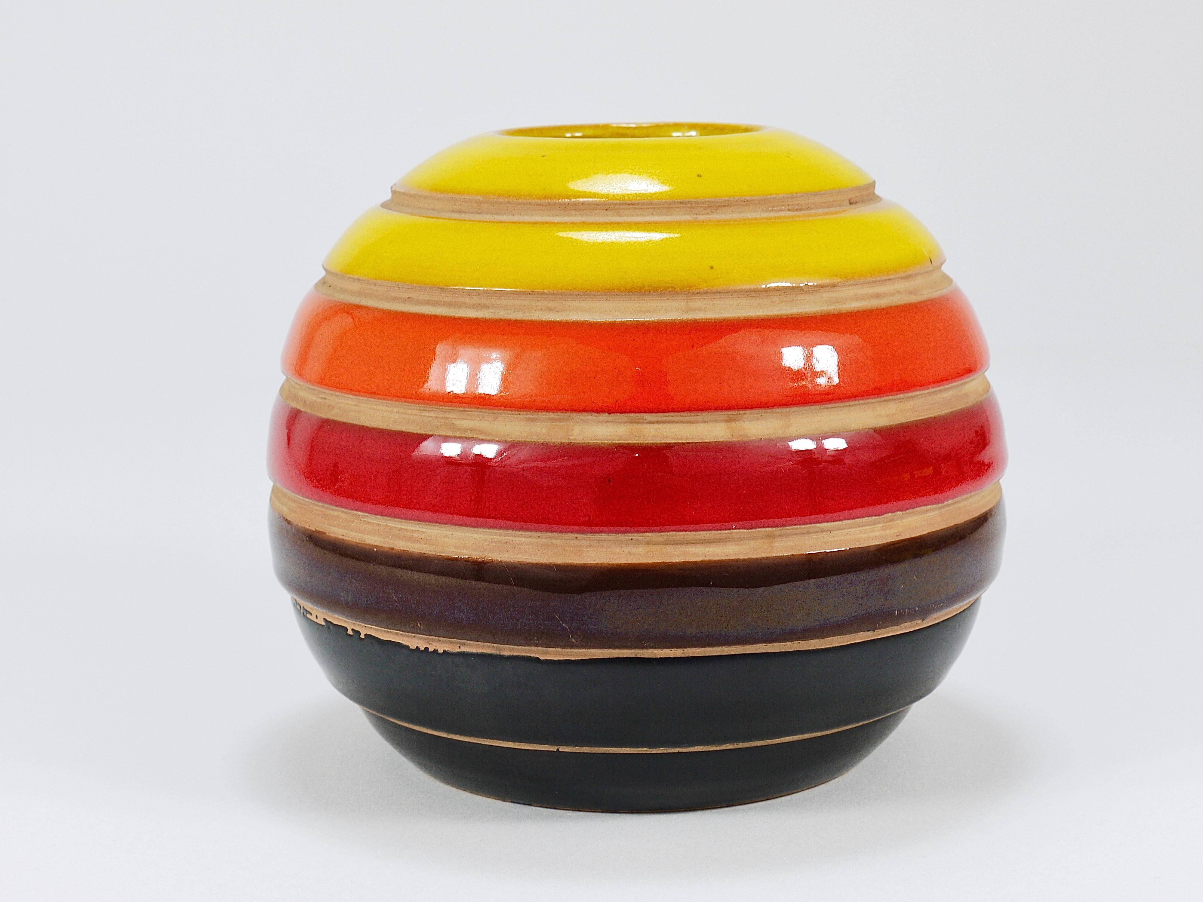 Vase boule en céramique rayé Aldo Londi Bitossi, Italie, 1960s