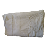 LB monogrammed embroidered sheet