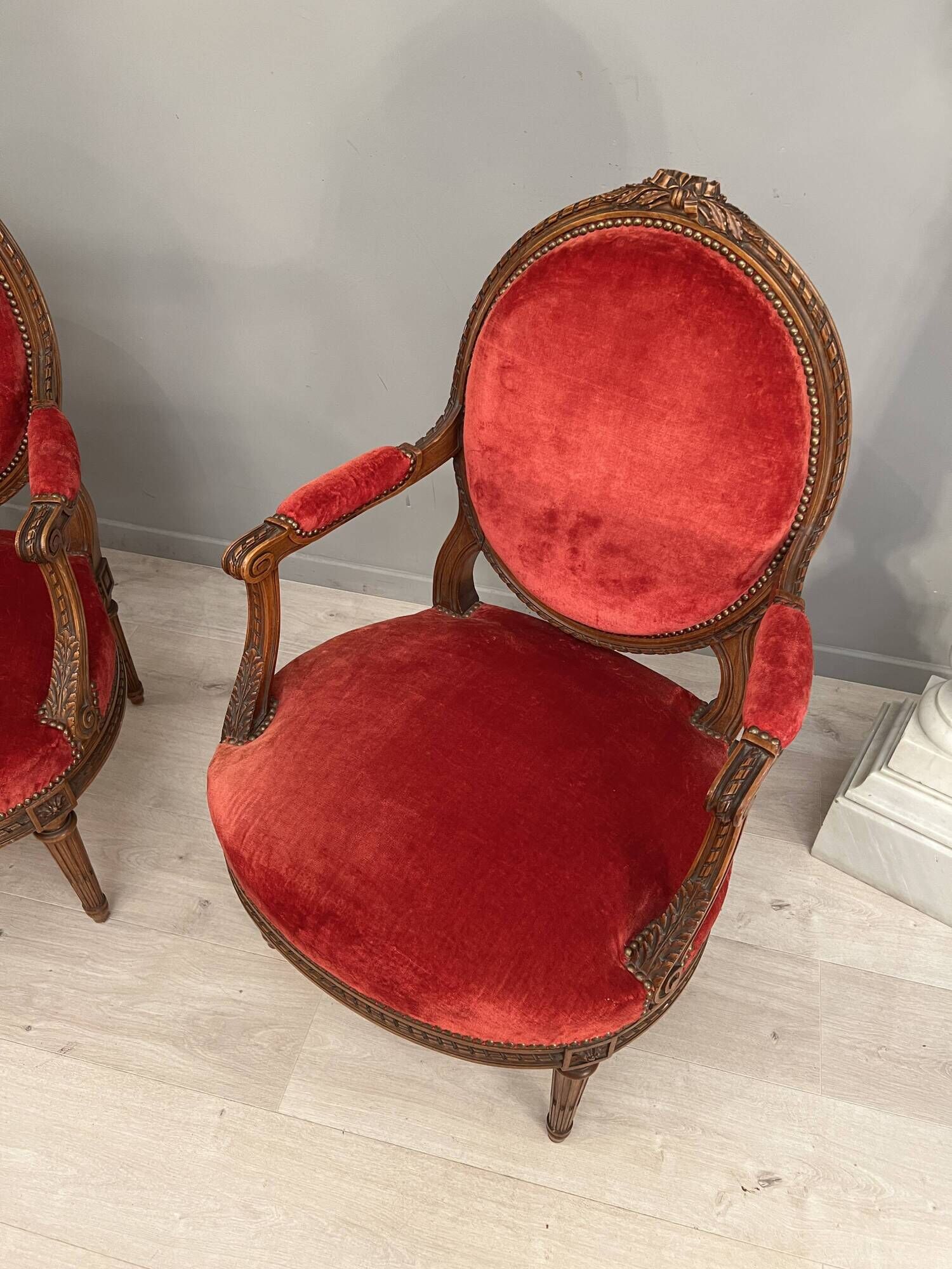 Paire de fauteuils de style Louis XVI époque fin XIXeme