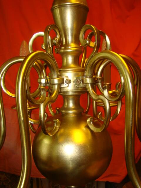 Dutch chandelier in solid bronze with 6 light arms, early 20th century.