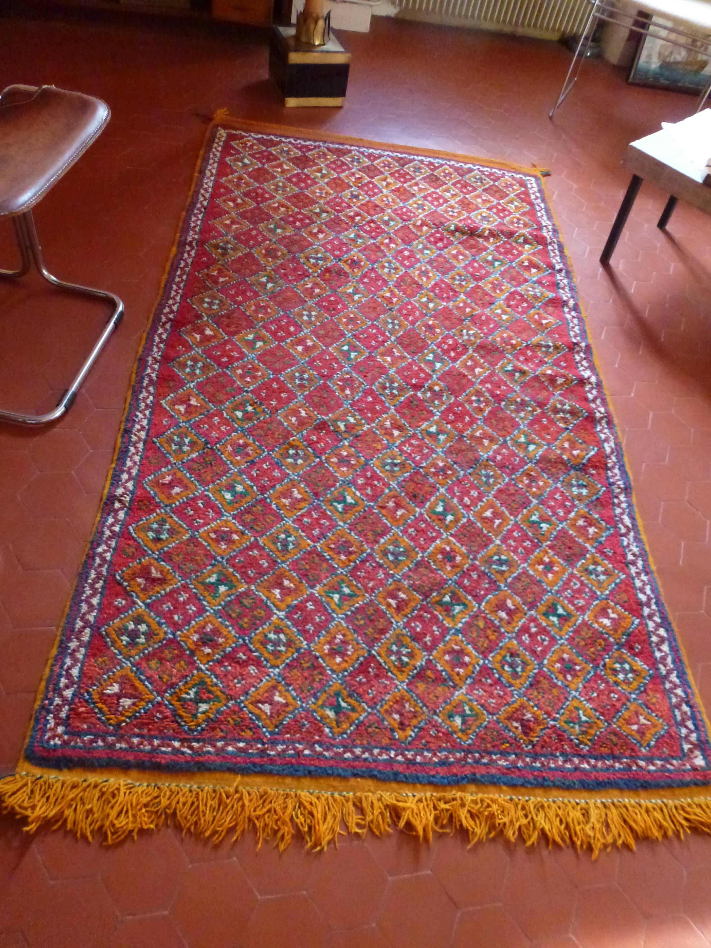 Berber carpet in wool 60