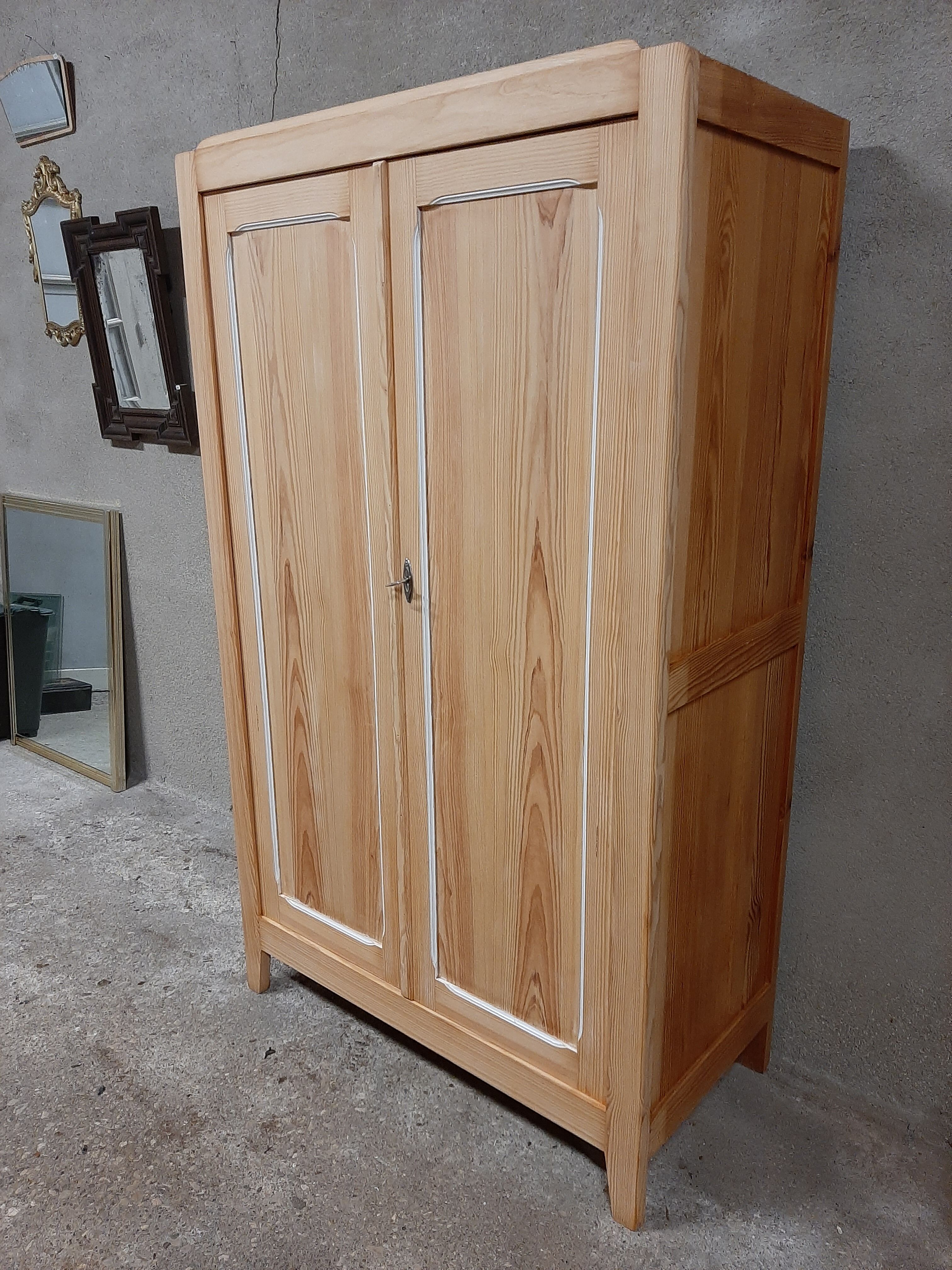 Wardrobe solid pine