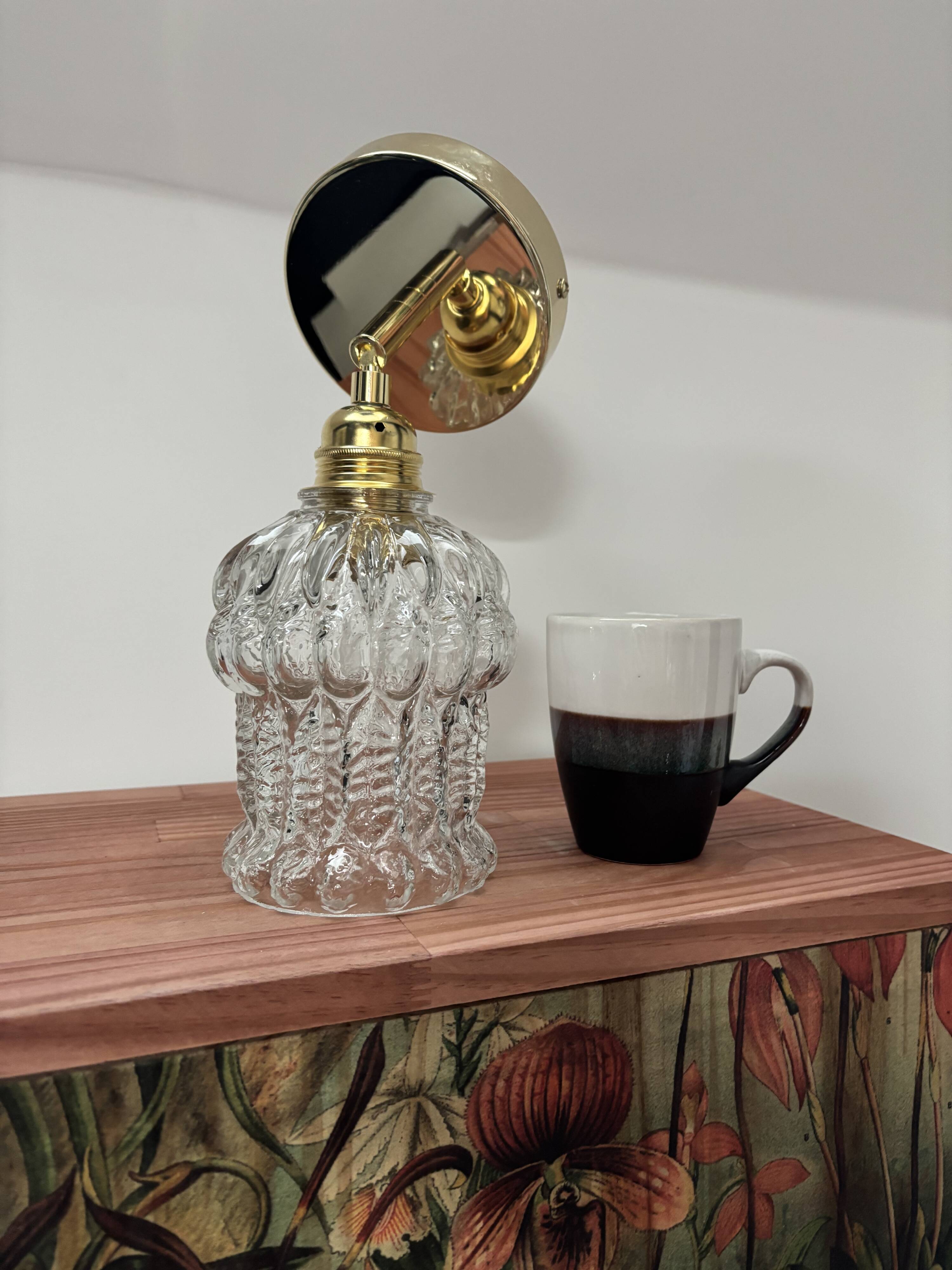 Applique murale dorée