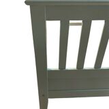 Lit en bois couleur vert