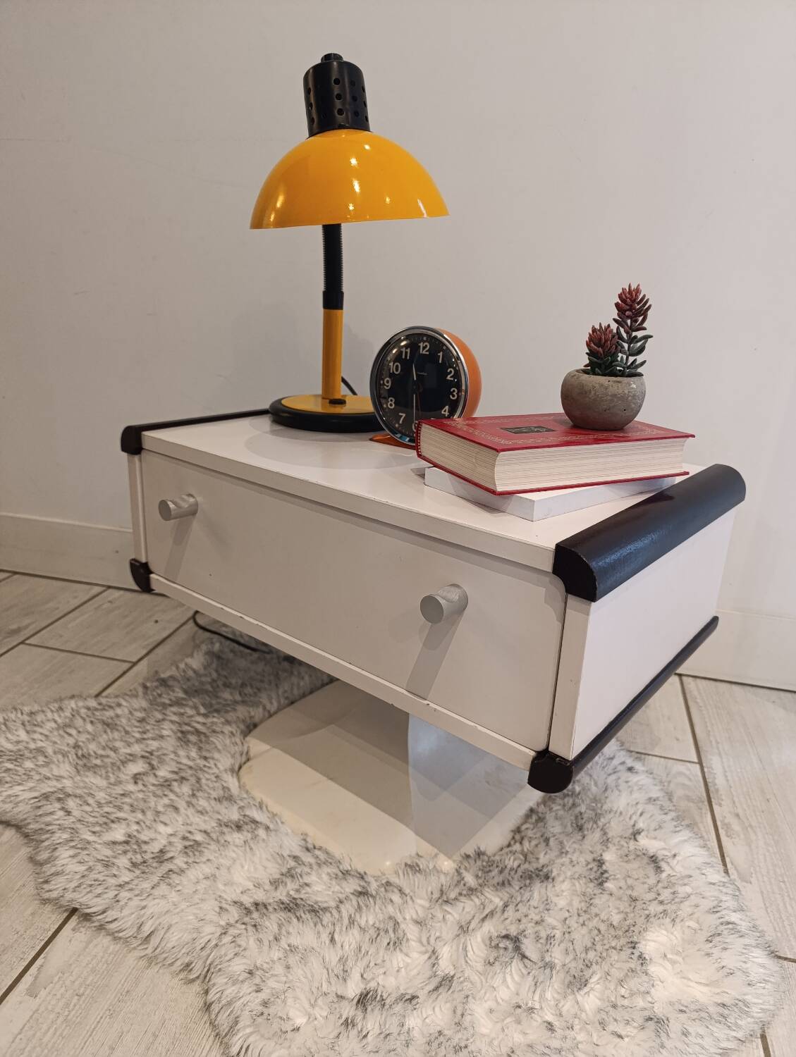 Space Age vintage bedside table – Gauthier, France, 70s/80s