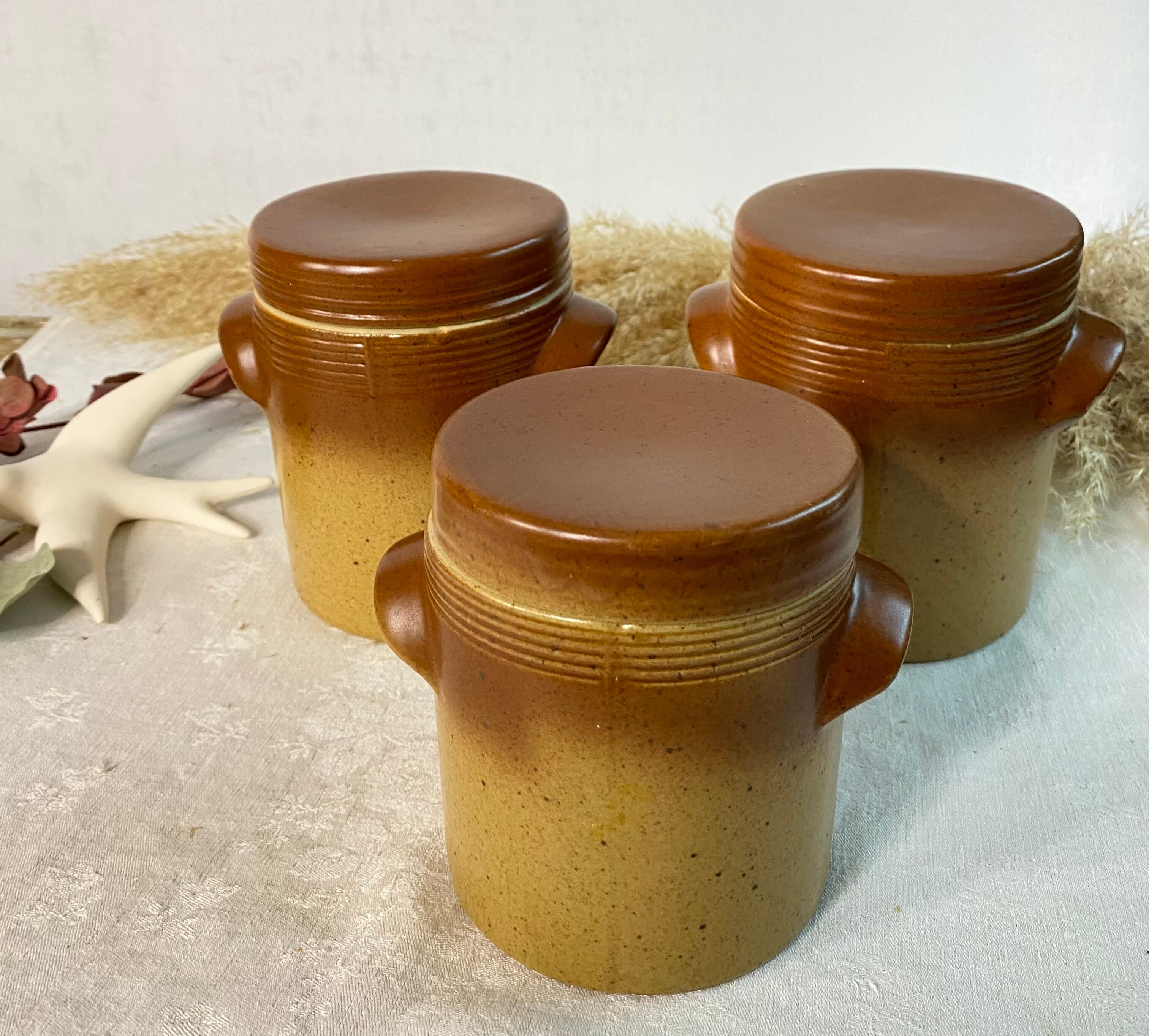 Vintage sandstone pots