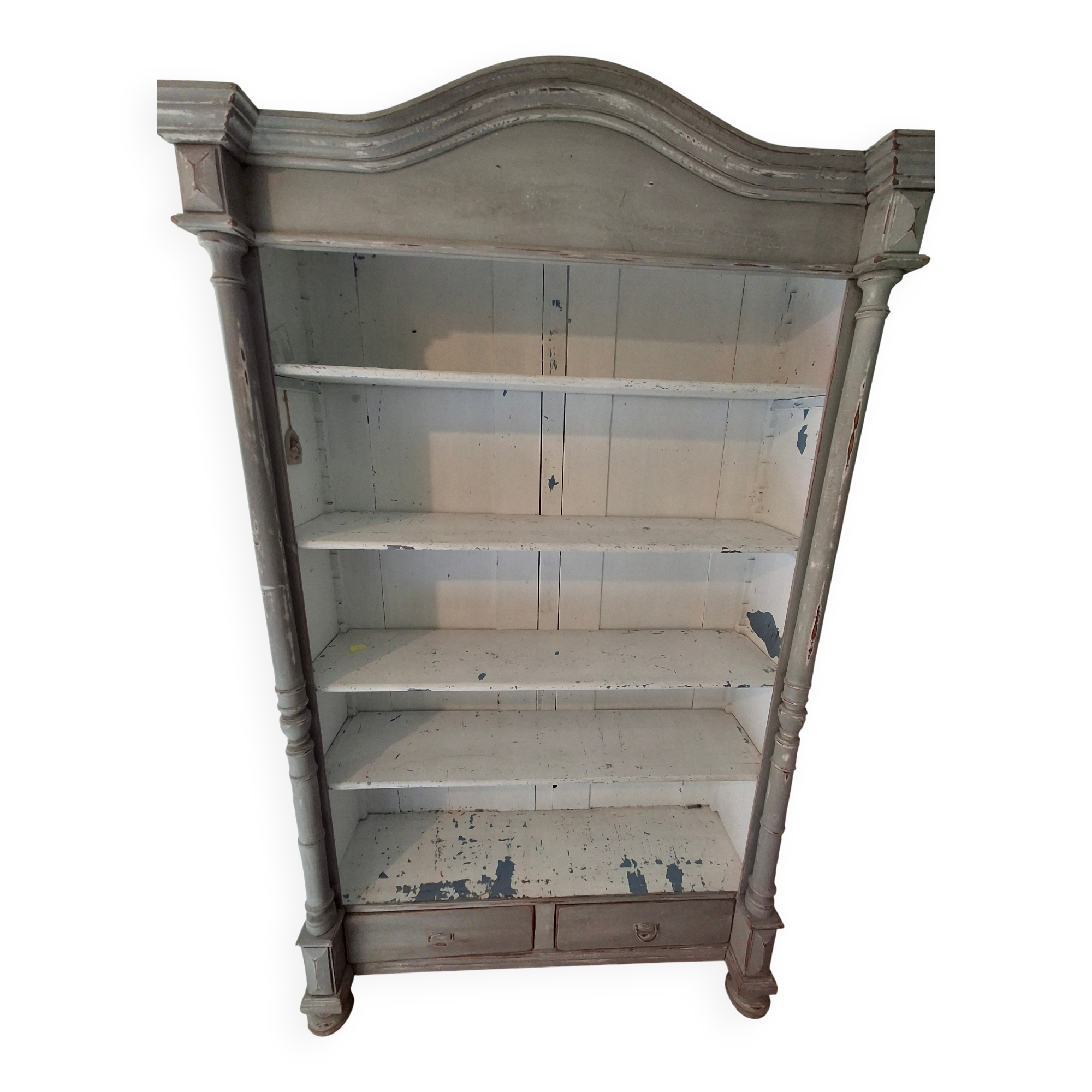 Shabby chic library