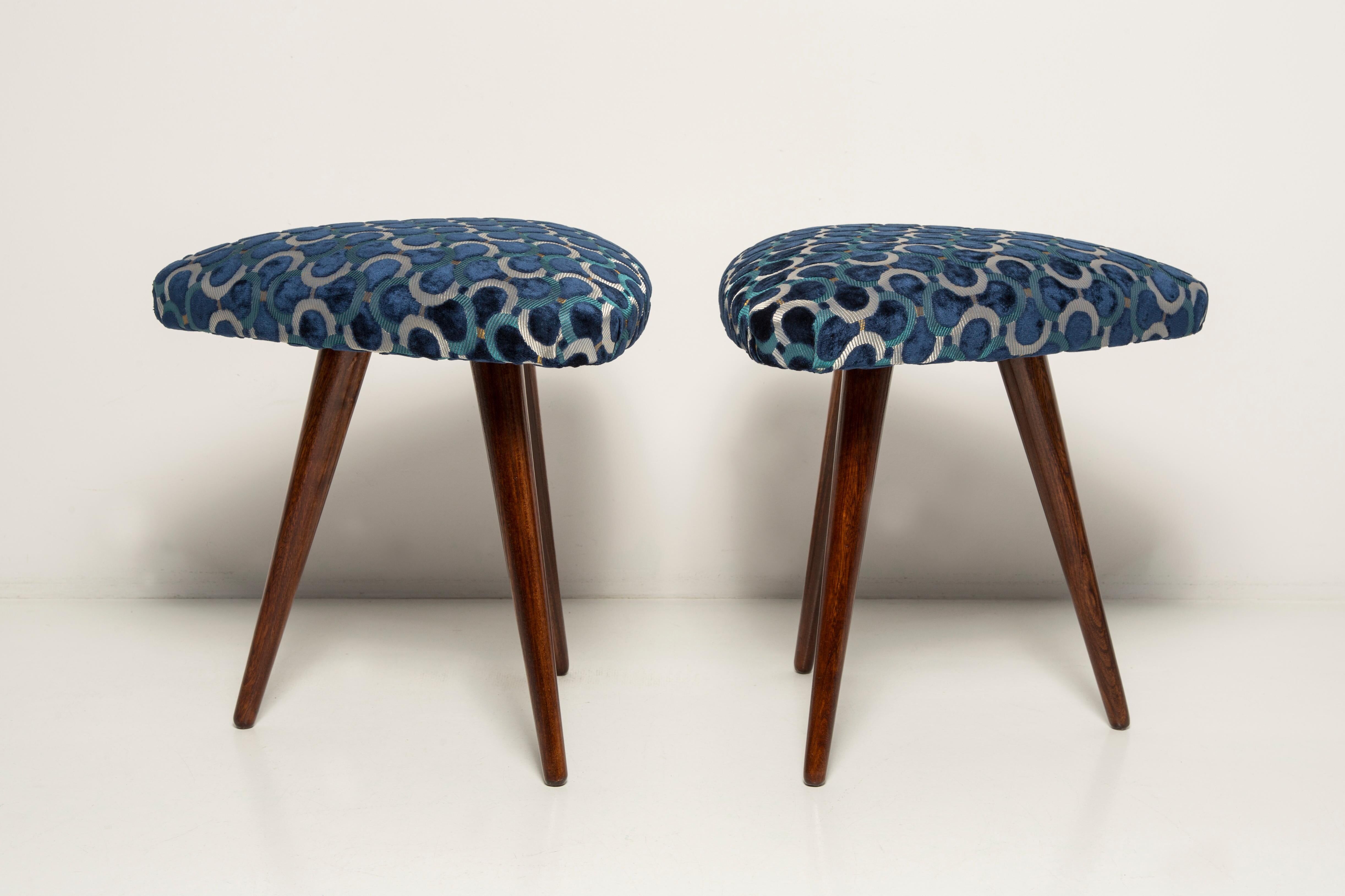 Set of two Scarabeo triangle stools in blue Dedar velvet, mid-century, Europe, 1960s.