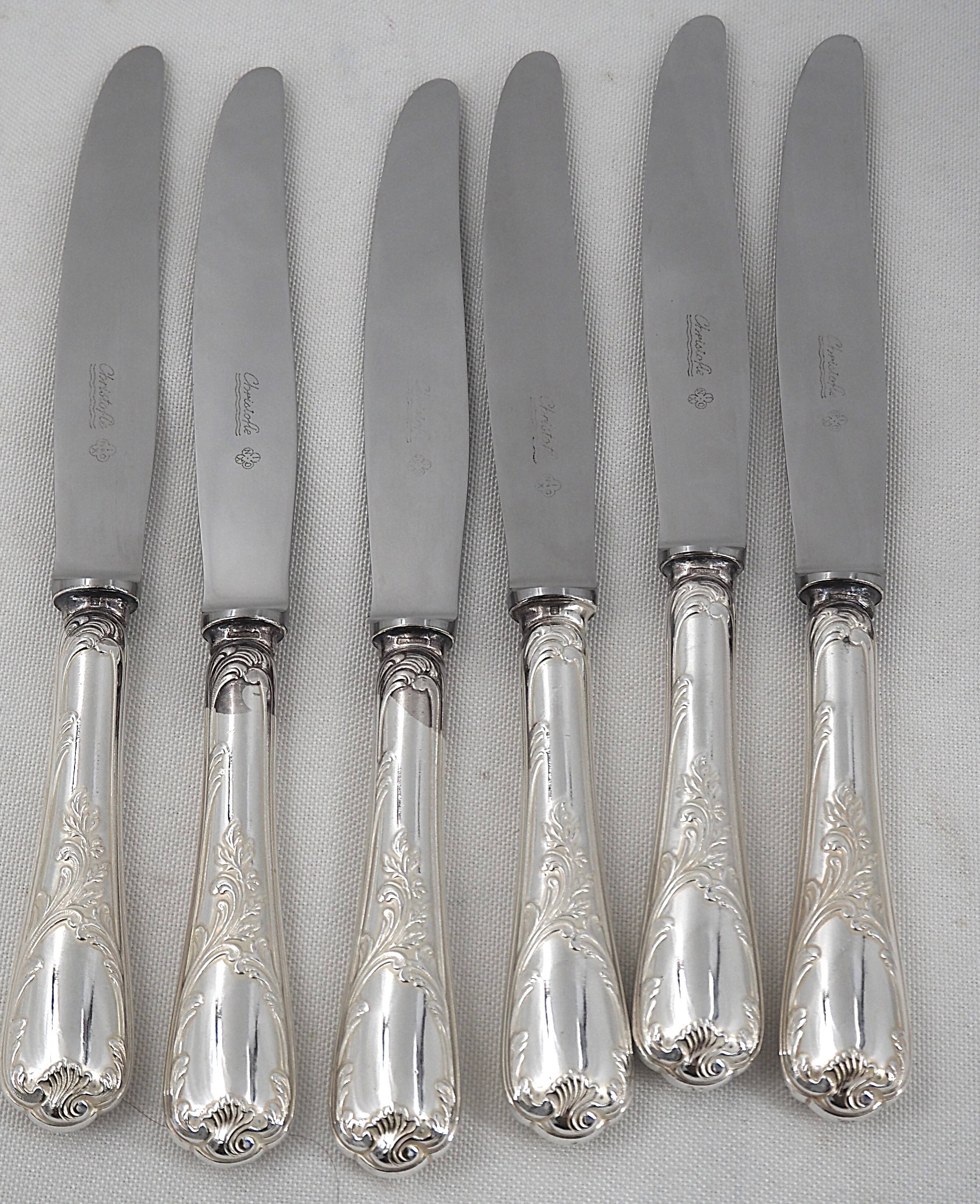Christofle Marly, 6 table knives, silver-plated, in excellent condition.