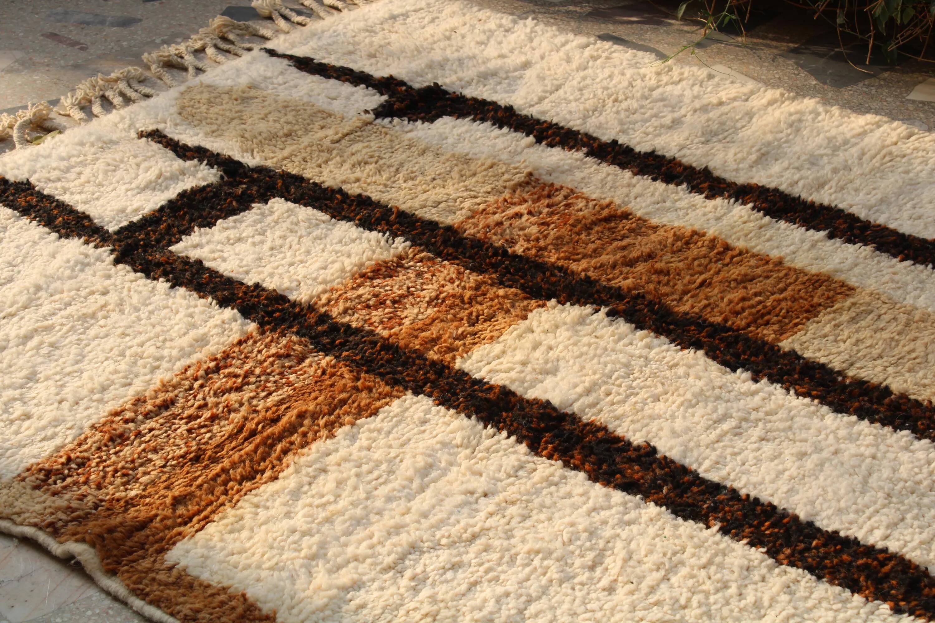 Traditional handmade carpet 250cm x 150cm Moroccan