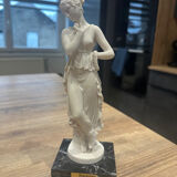 Statuette