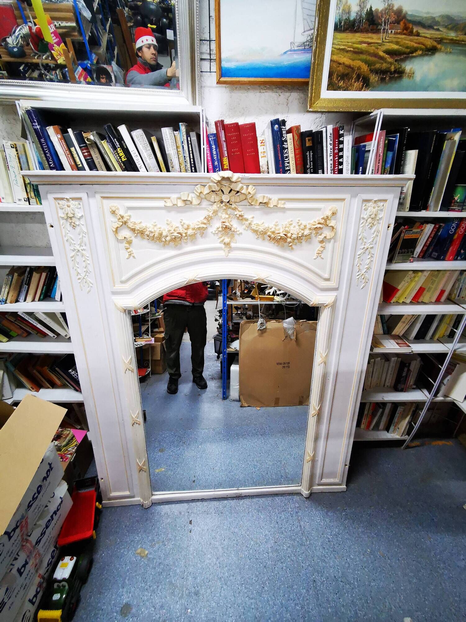Grand miroir ancien de style Louis XVI – Trumeau décor sculpté