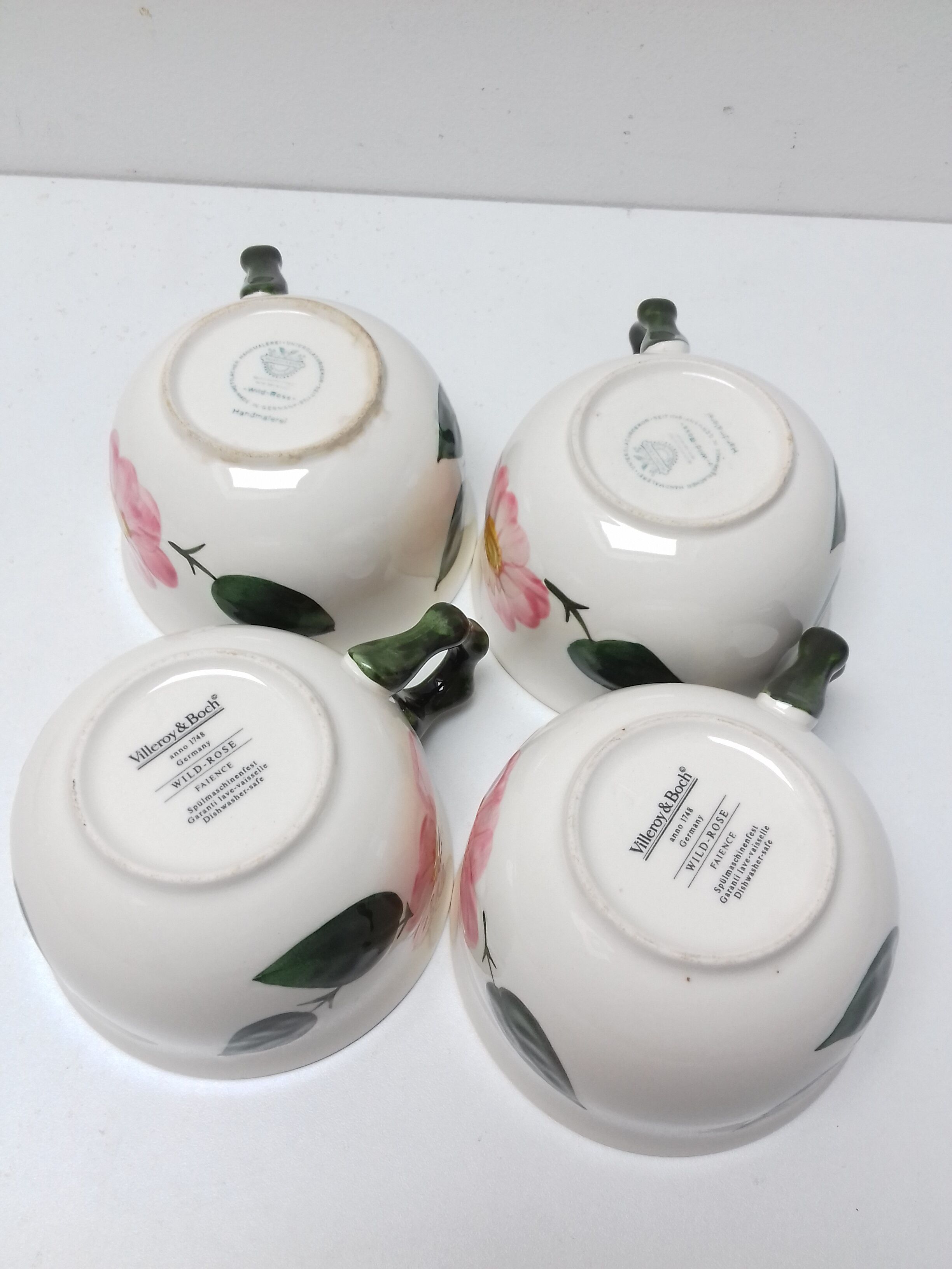 4 tea cups Villeroy & Boch "Wild Rose"
