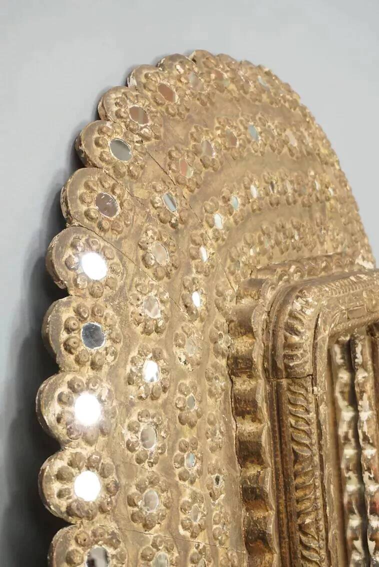 Oval carved wooden mirror 150x101cm