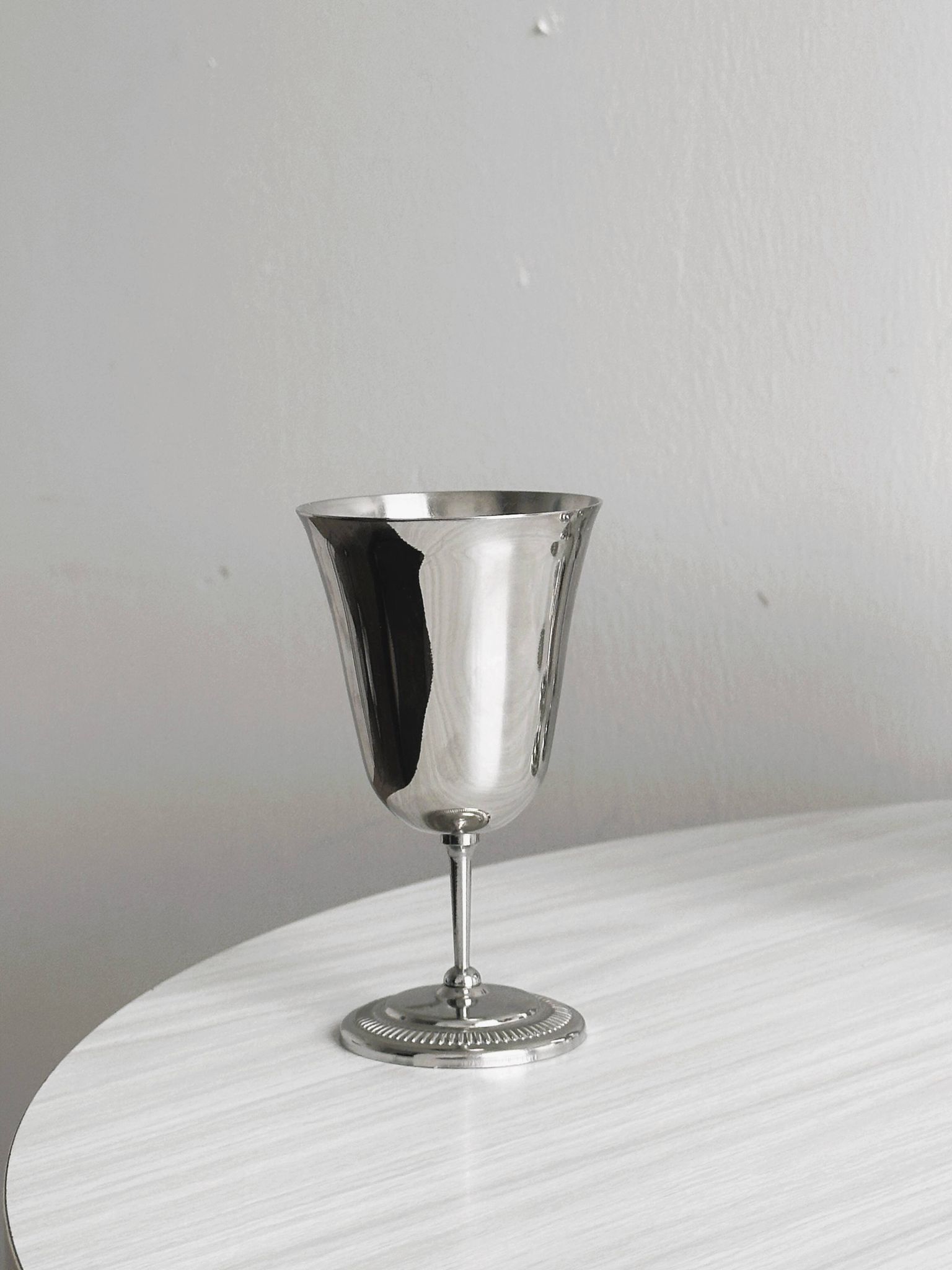 Set of 10 shiny silver metal stemmed cups