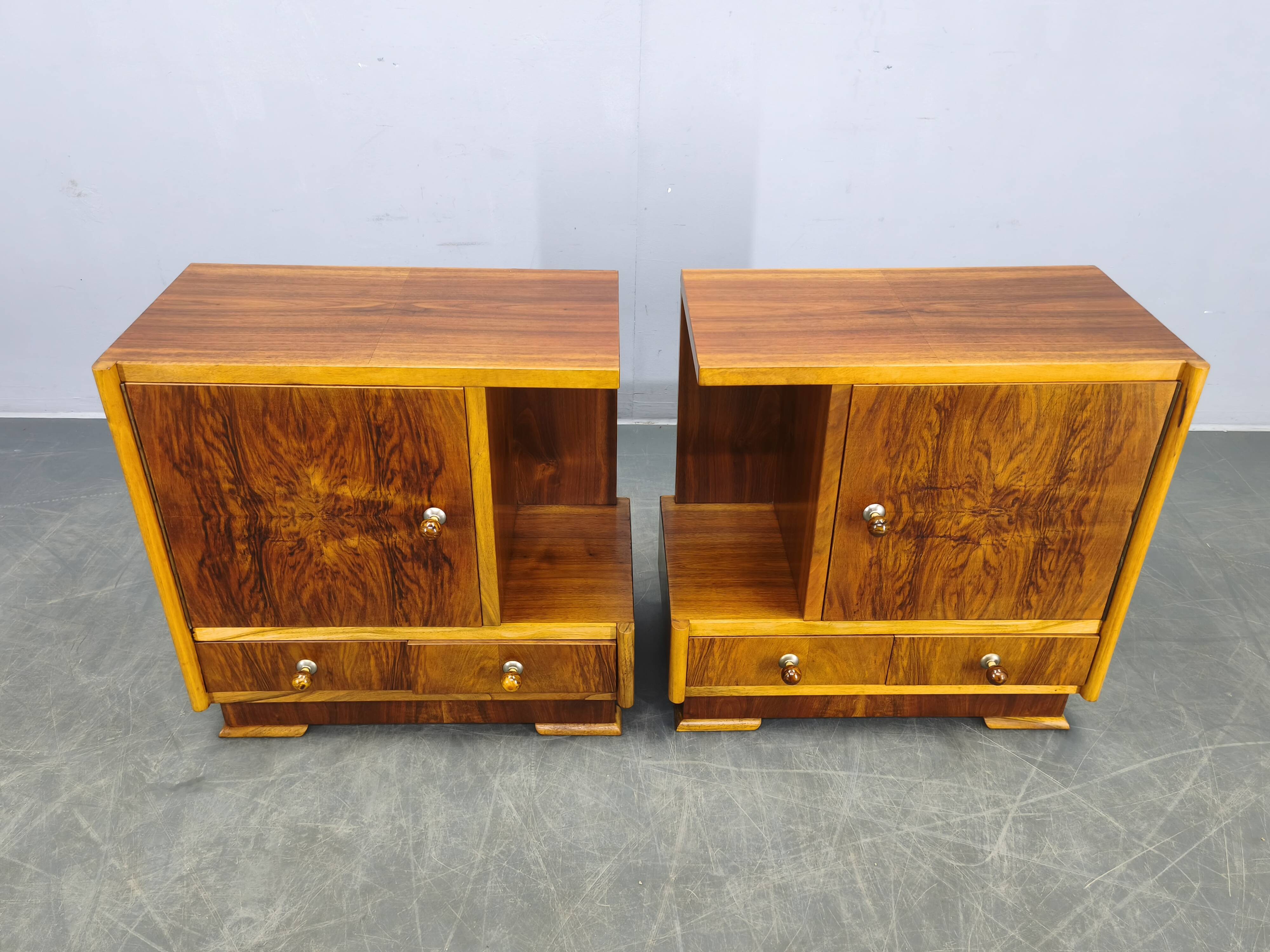 Pair of Italian Mid-Century Walnut Nightstands, 1950s