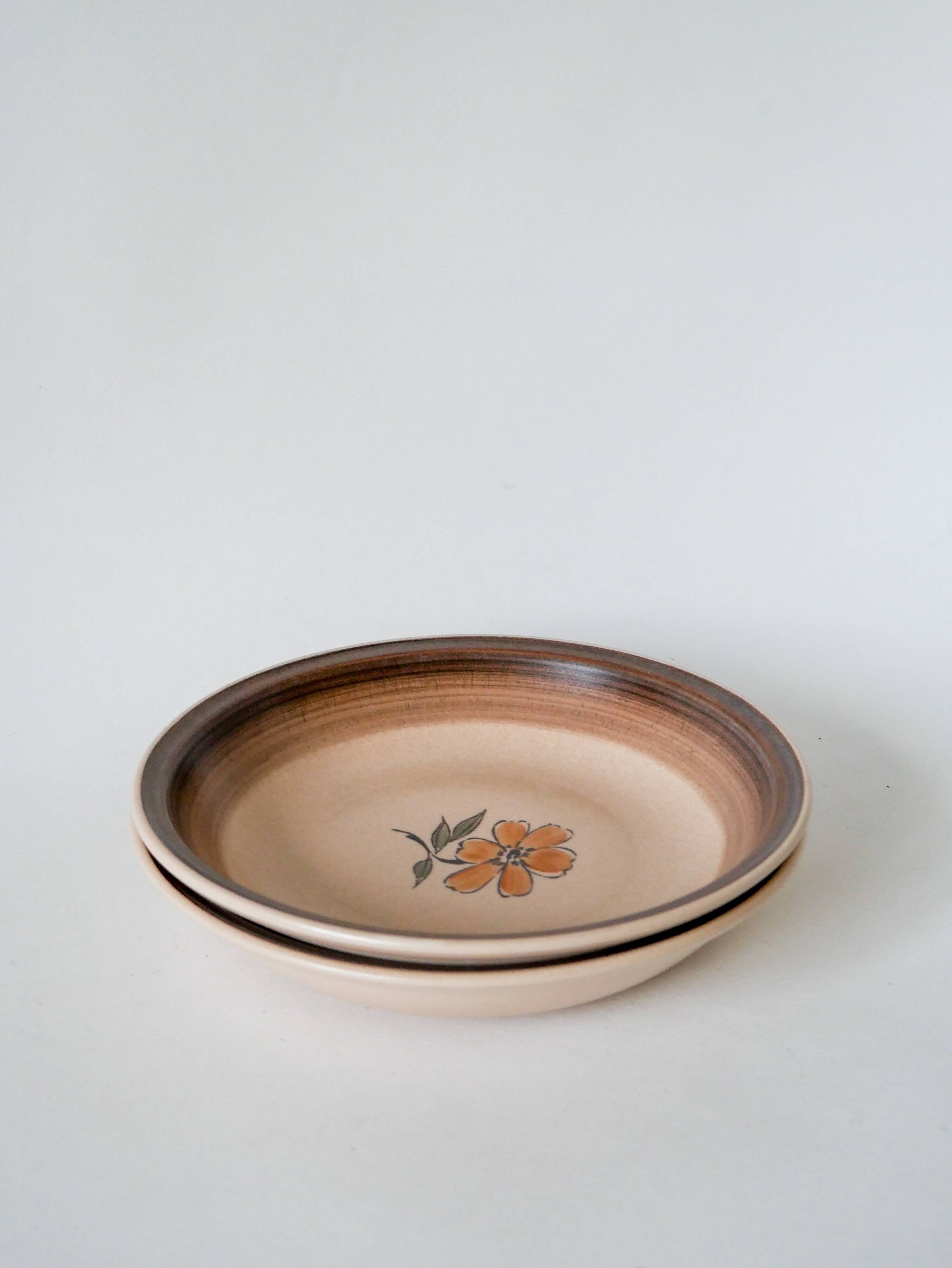 Set of 5 Gien stoneware soup plates with flowers 1970