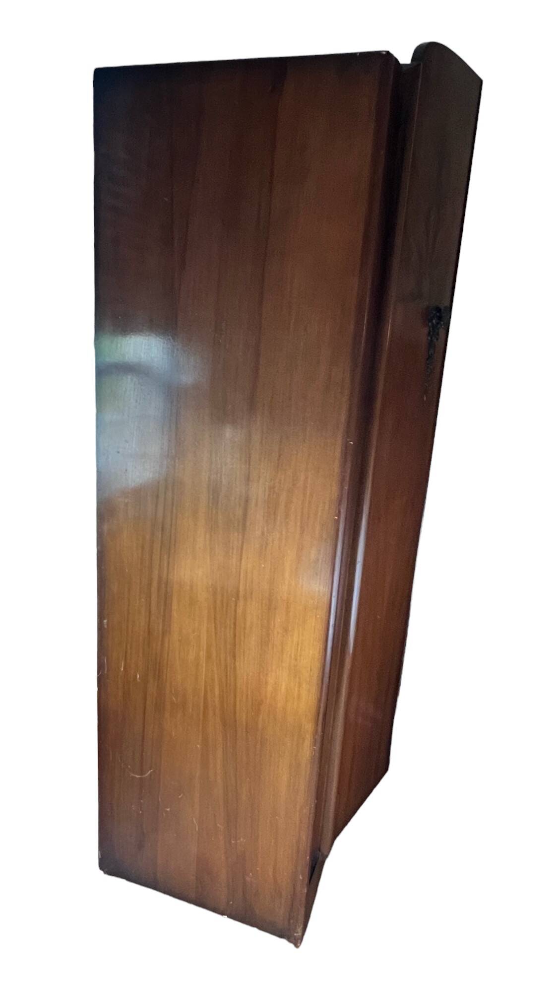 Art deco, English mahogany veneered wardrobe circa 1930