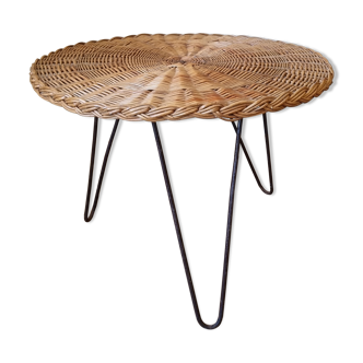 Vintage rattan table iron legs