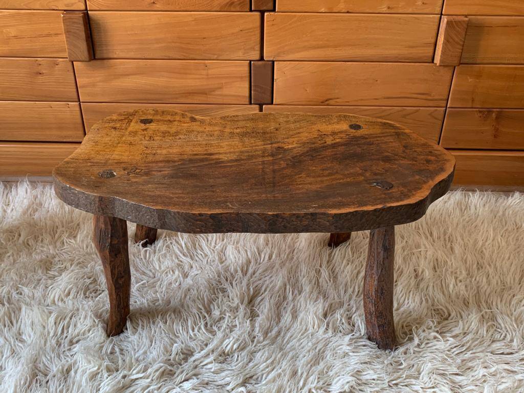 Table basse brutaliste
