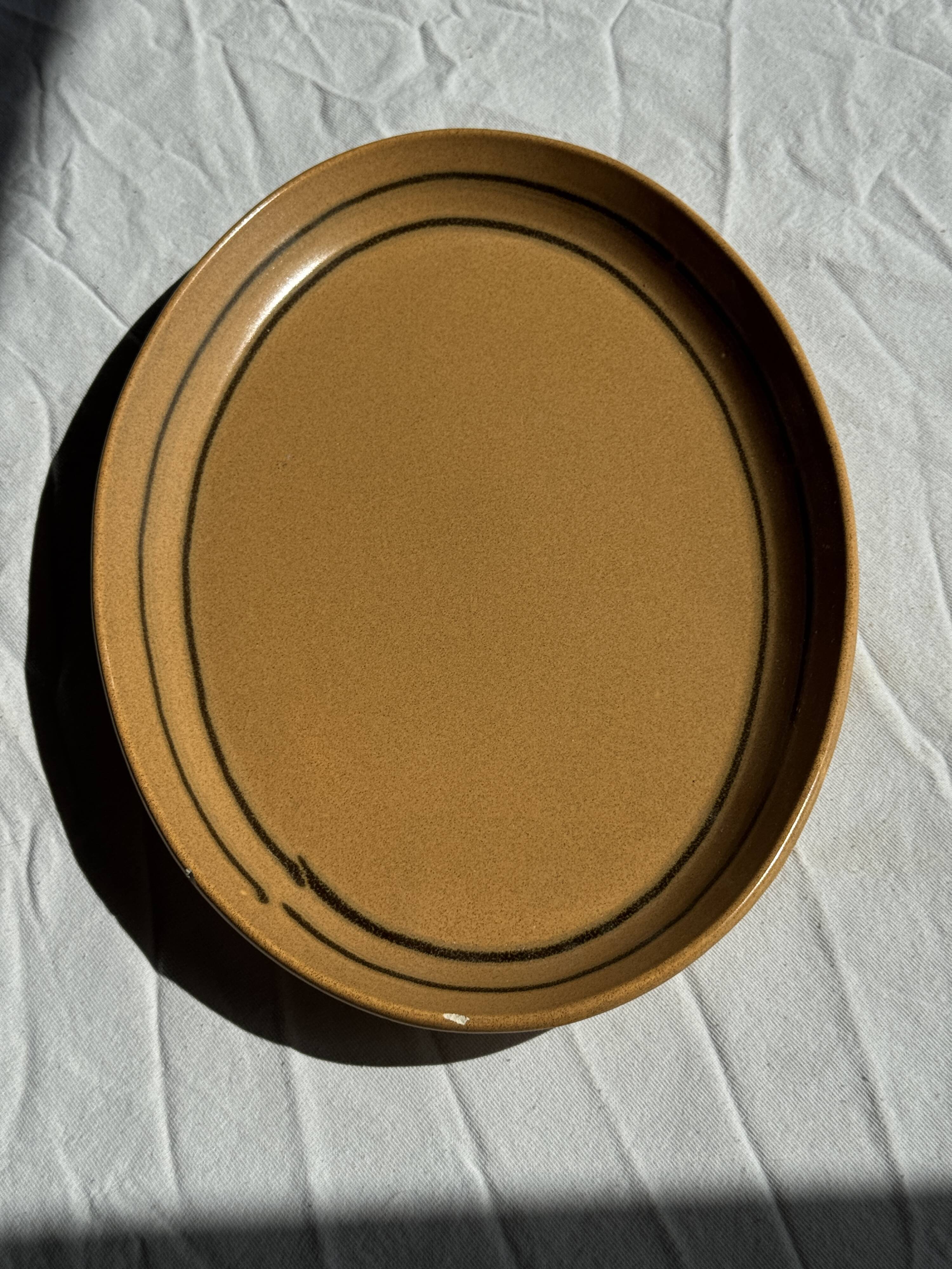 Large oval Sarreguemines stoneware dish with brown border 27x37