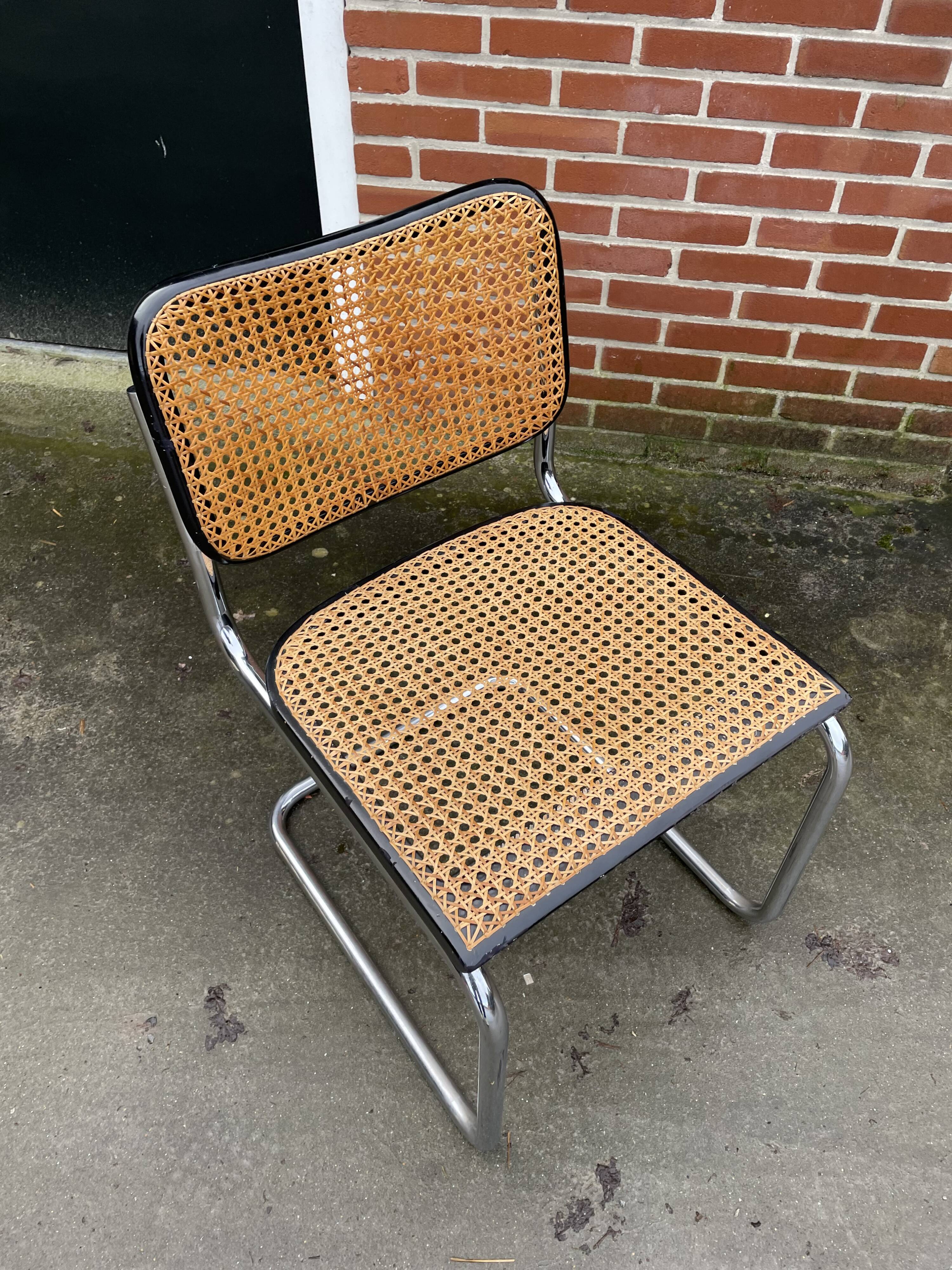 Cesca design chair b32 model in black and chrome