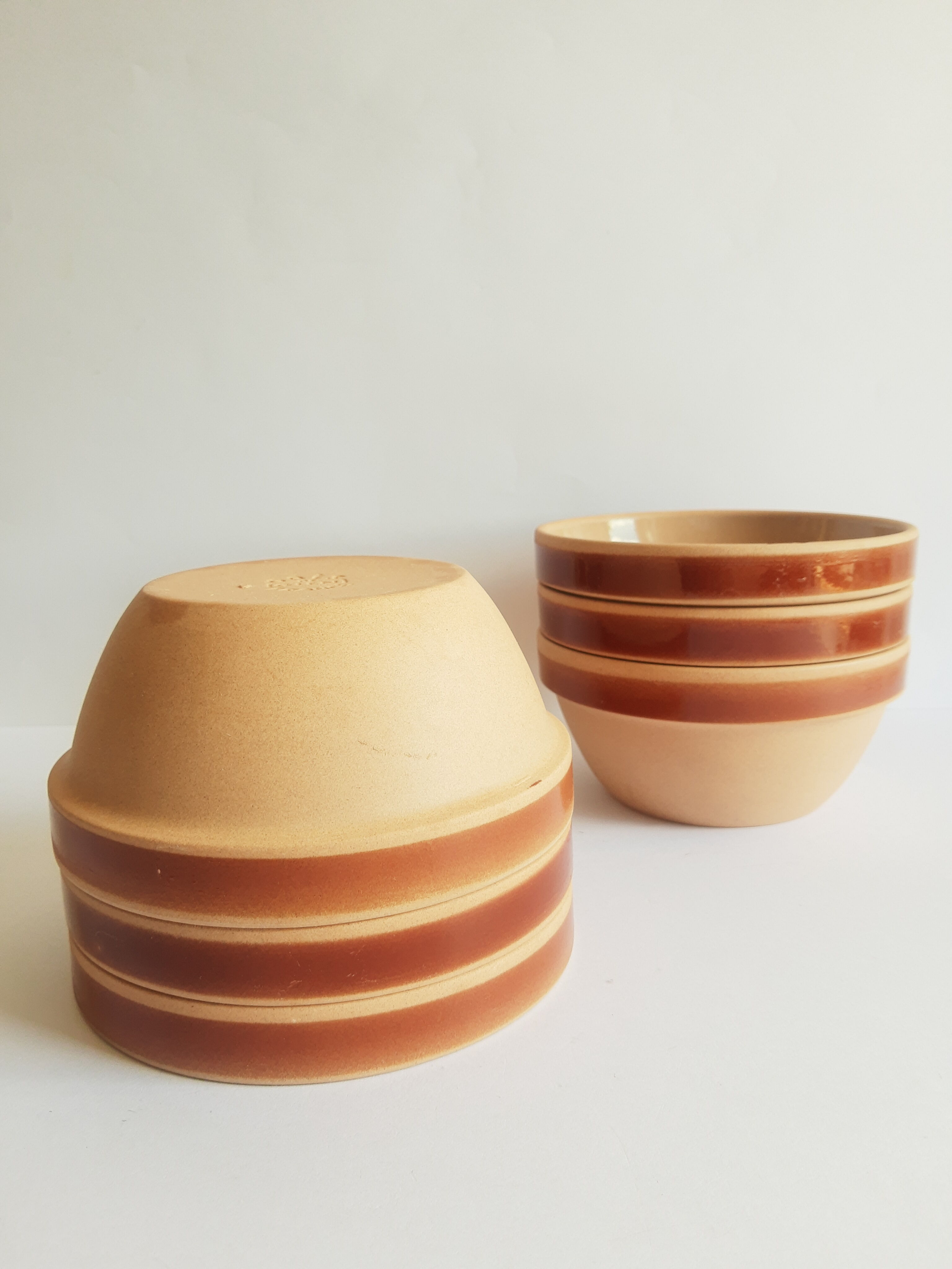 Set of 6 vintage Gien France stoneware bowls