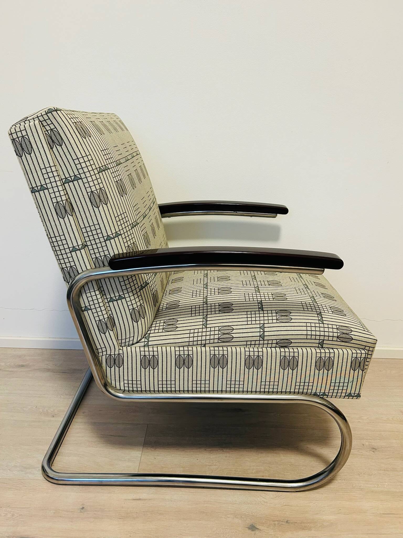 Pair of Mücke-Melder Fn24 bauhaus tubular steel chairs