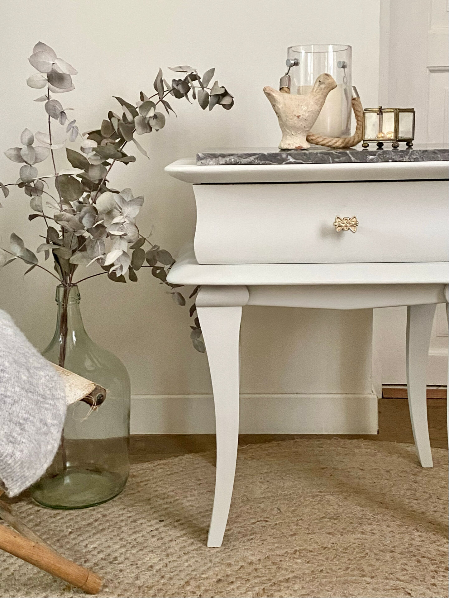 Bedside table