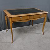 Small desk in apple and cherry wood, Louis XV – XVIII century.