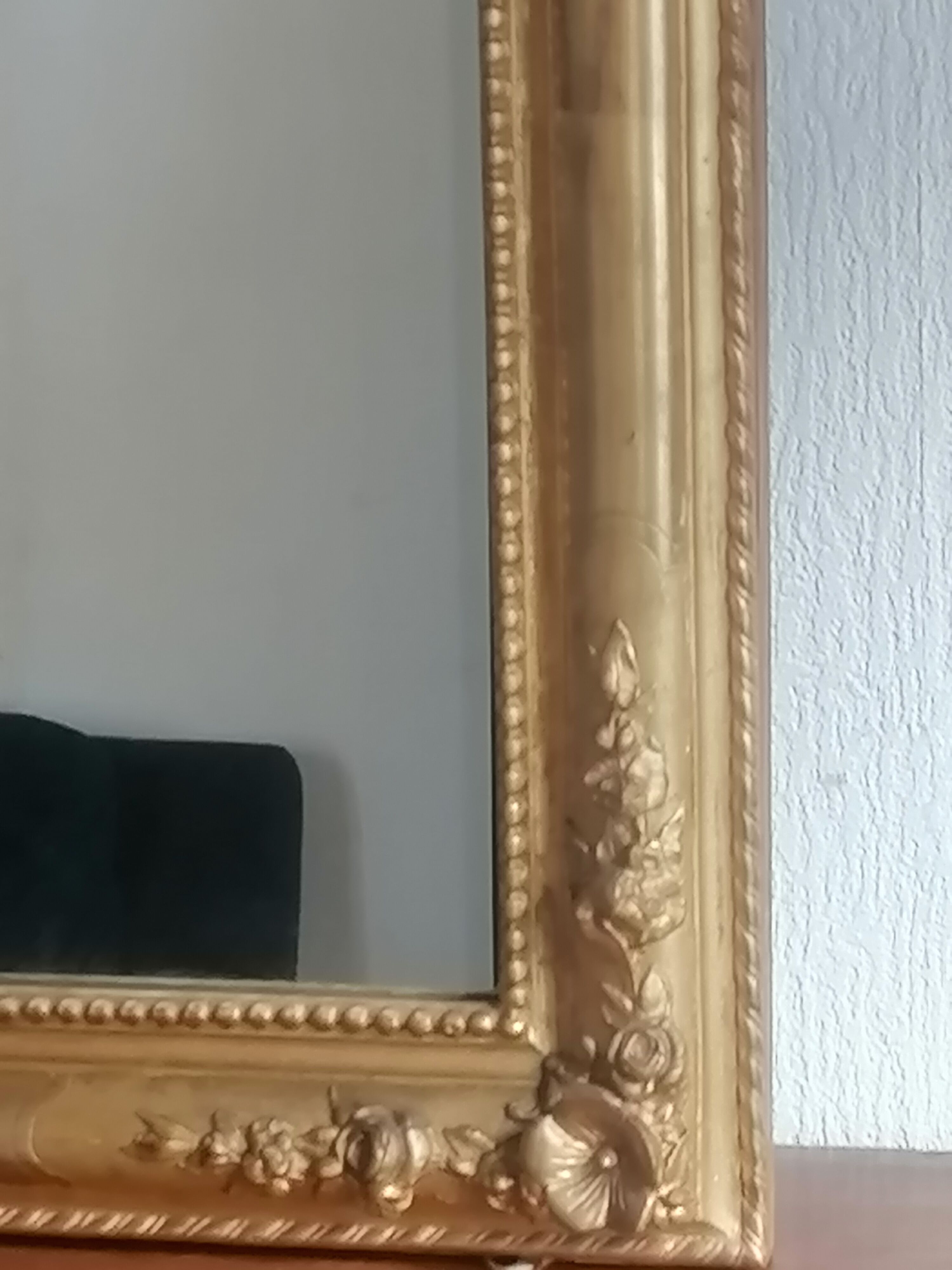 Grand miroir doré. 19ème