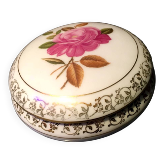 Bonbonniere ou boite a bijoux en porcelaine de limoges a decor floral