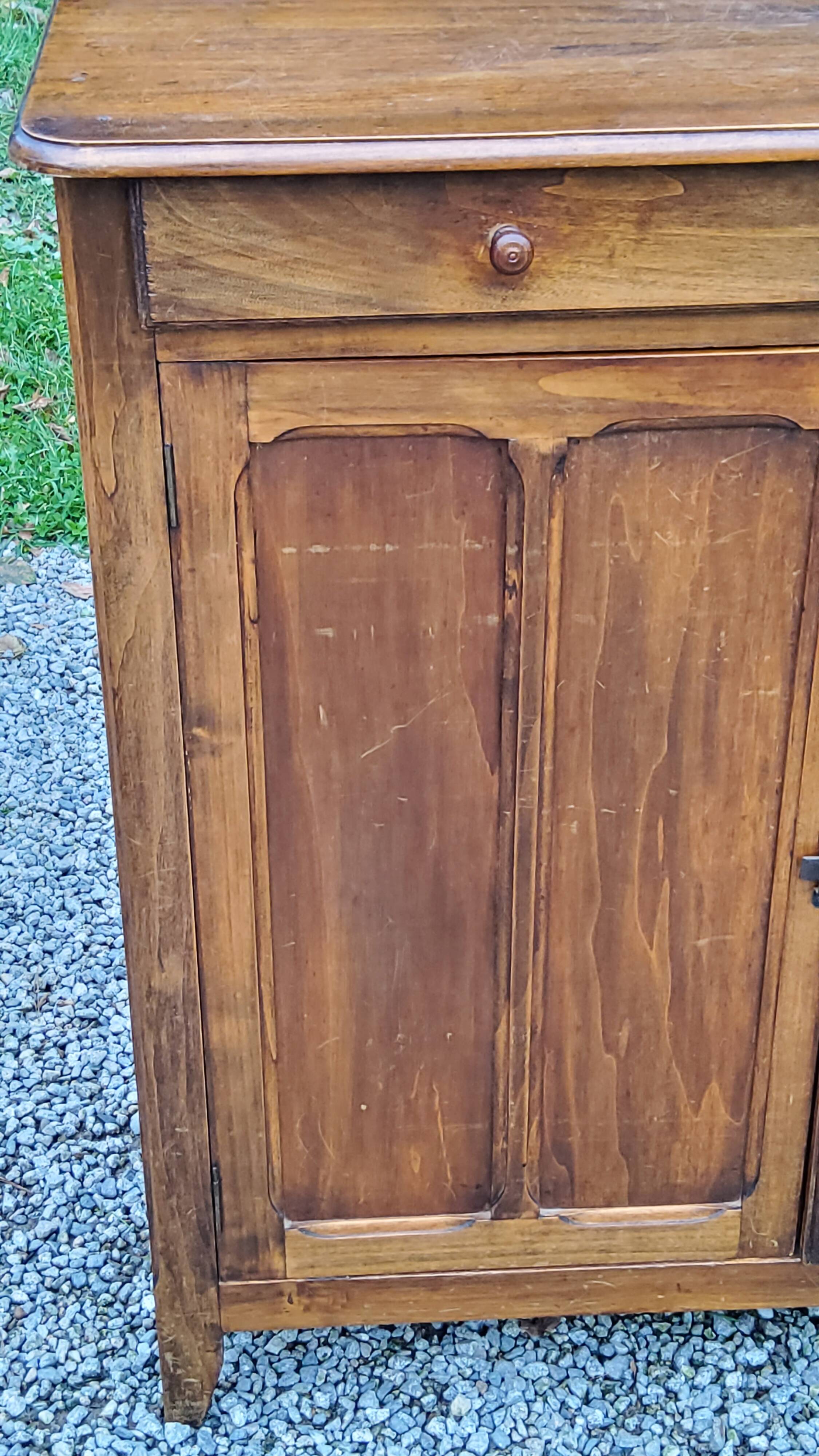 Parisian sideboard from the early 20th century, 2 doors, 2 drawers