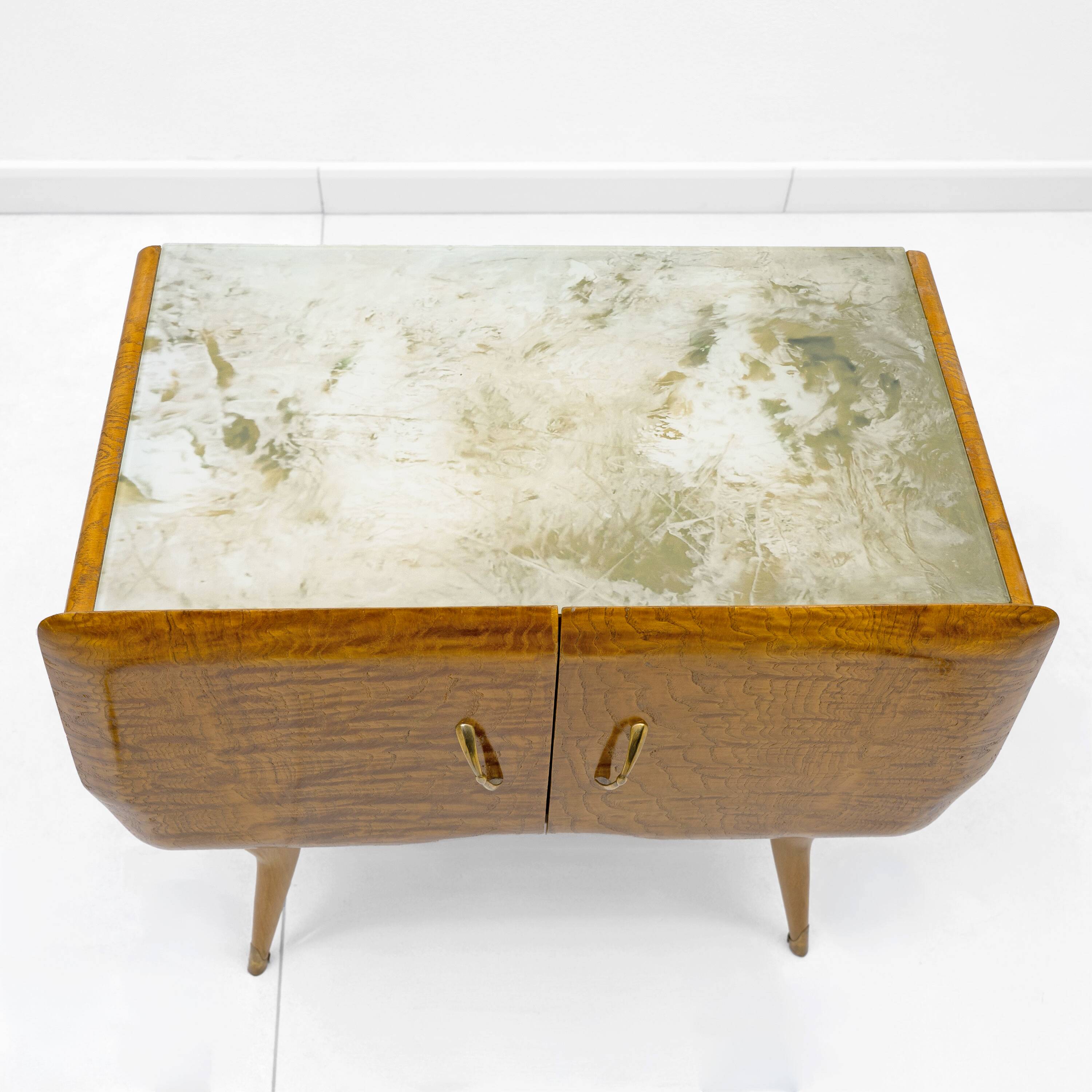 Pair of Mid-Century Style Beech and Chestnut Burl Bedside Tables, 1950s