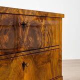 Elegant pair of Biedermeier style walnut commodes, Germany, French polish.