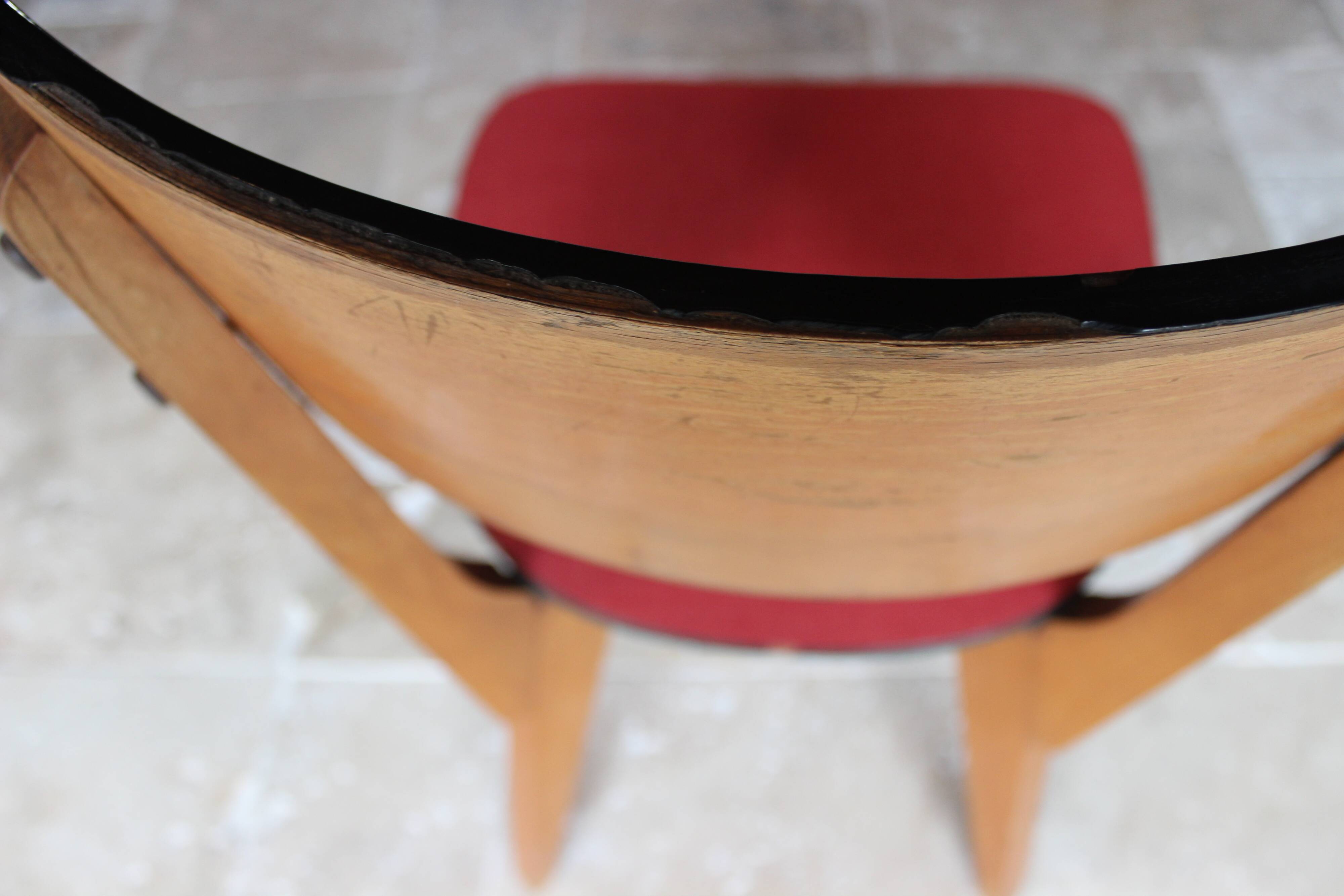 Kitchen table and its 4 chairs in wood and red formica, 1950