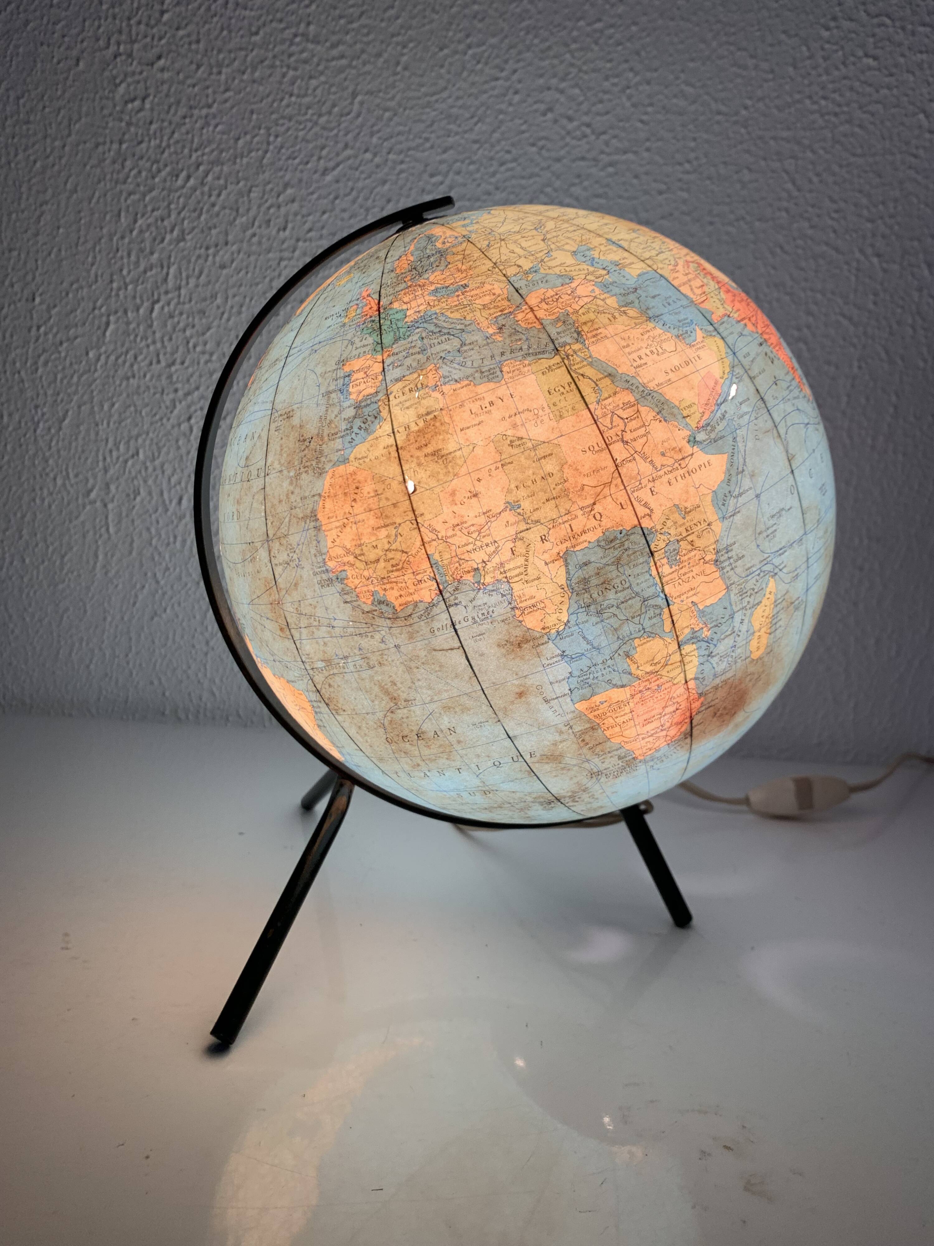 Globe vintage 1967 terrestre tripode Taride verre - 29 cm