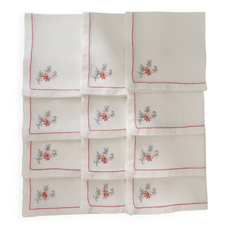 Lot de 12 serviettes de table broderie fleur