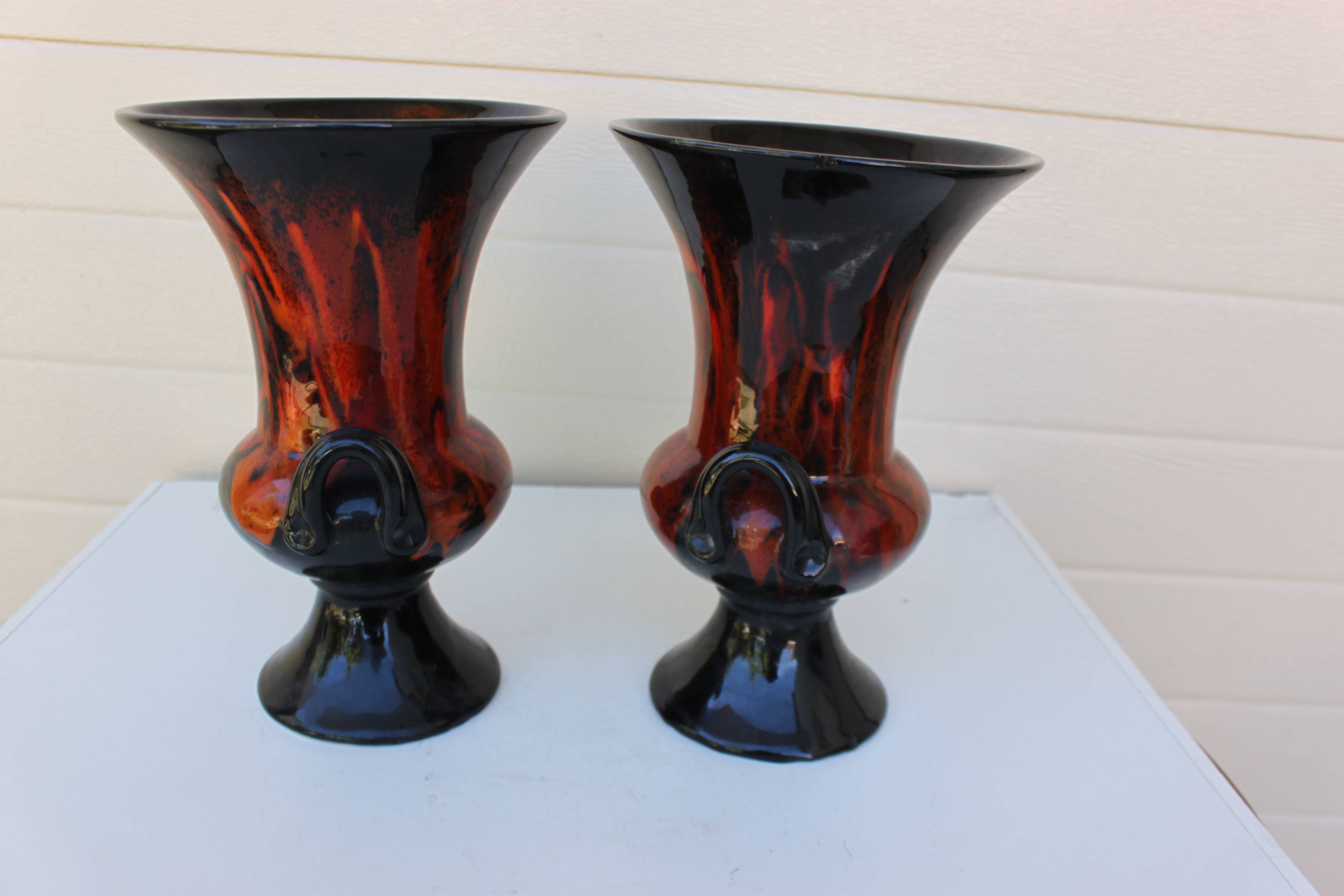 vases 2 handles 1970